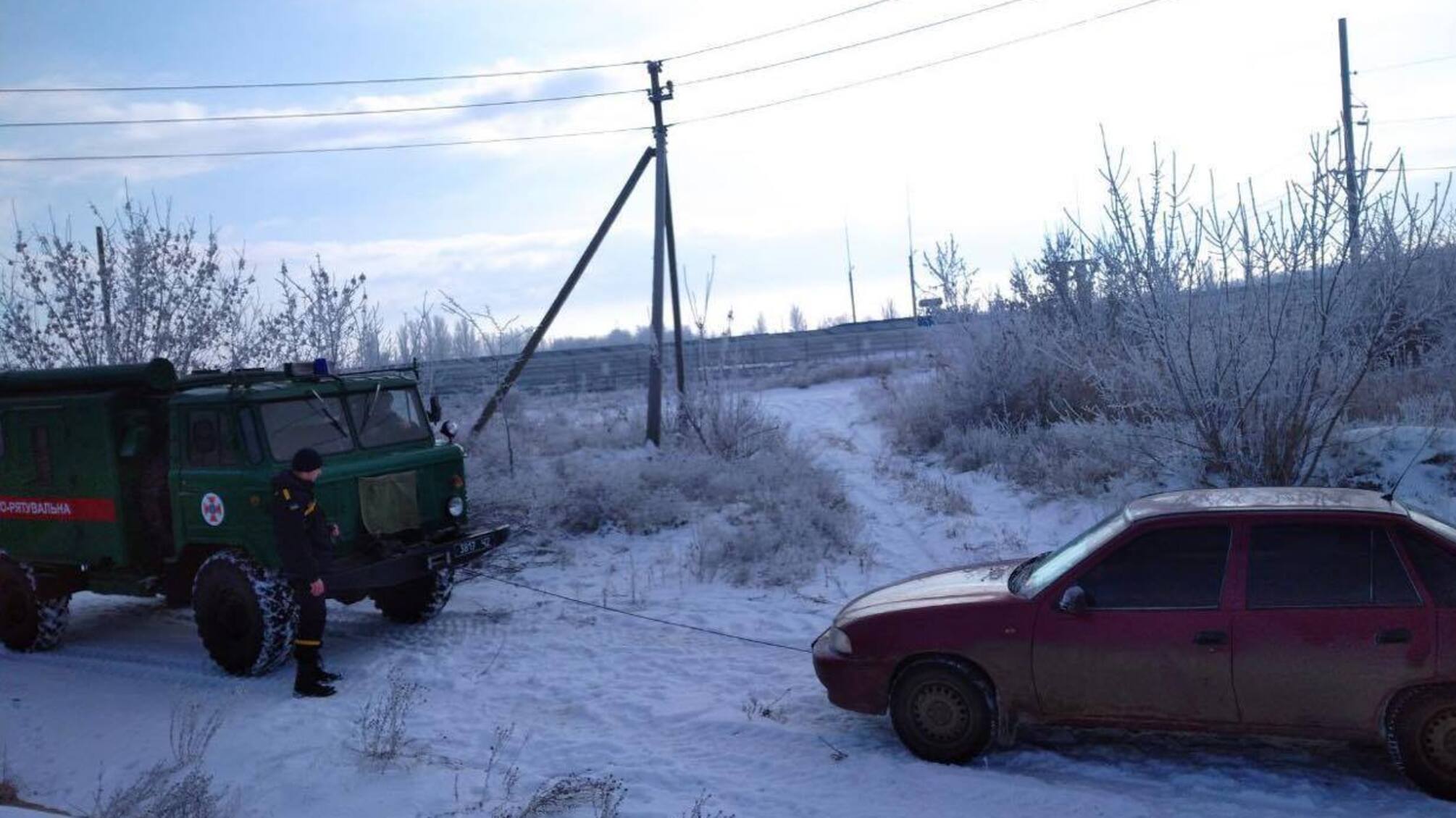 Миколаївська область: пожежно-рятувальні підрозділи двічі залучались для надання допомоги громадянам на автошляхах
