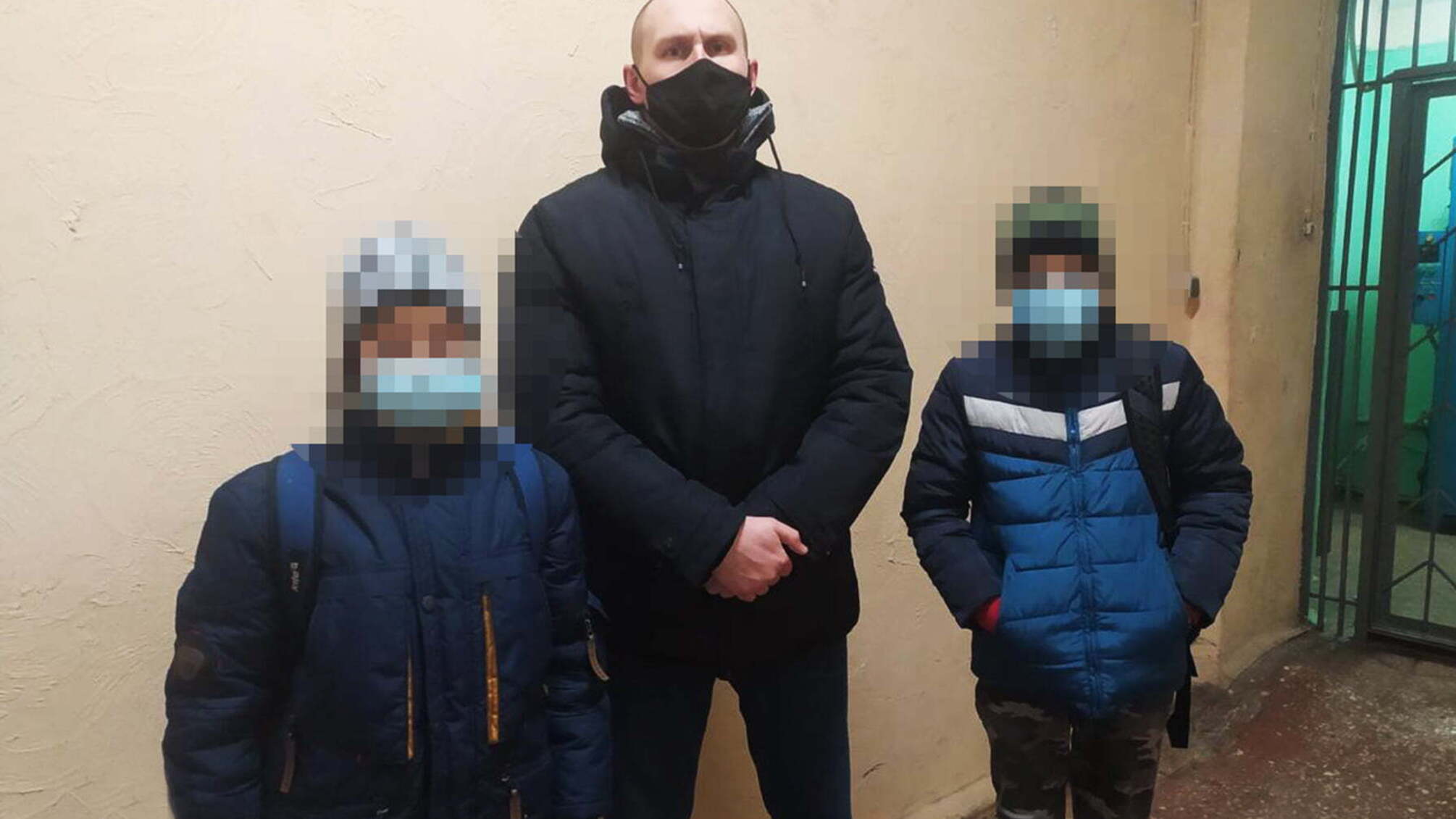 На Запоріжжі ювенальні поліцейські протягом години розшукали двох зниклих дітей