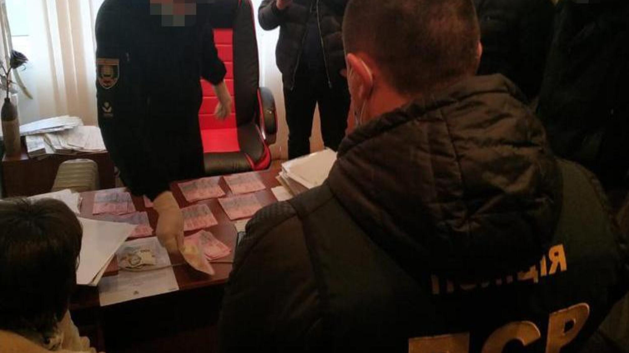 На Донеччині поліція викрила на отриманні неправомірної вигоди посадовця Східного міжрегіонального управління Державної служби України з питань праці