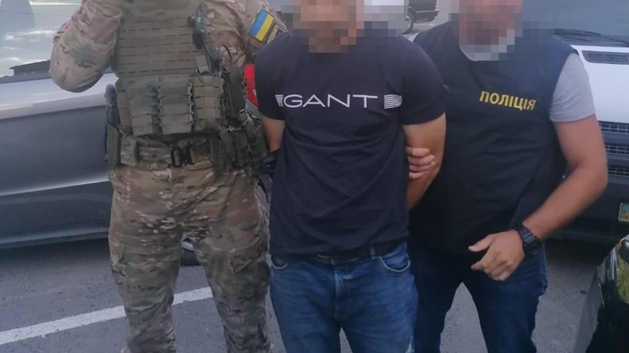 Львівські поліцейські завершили слідство у справі наркоділків, які виготовляли метадон у лабораторії університету