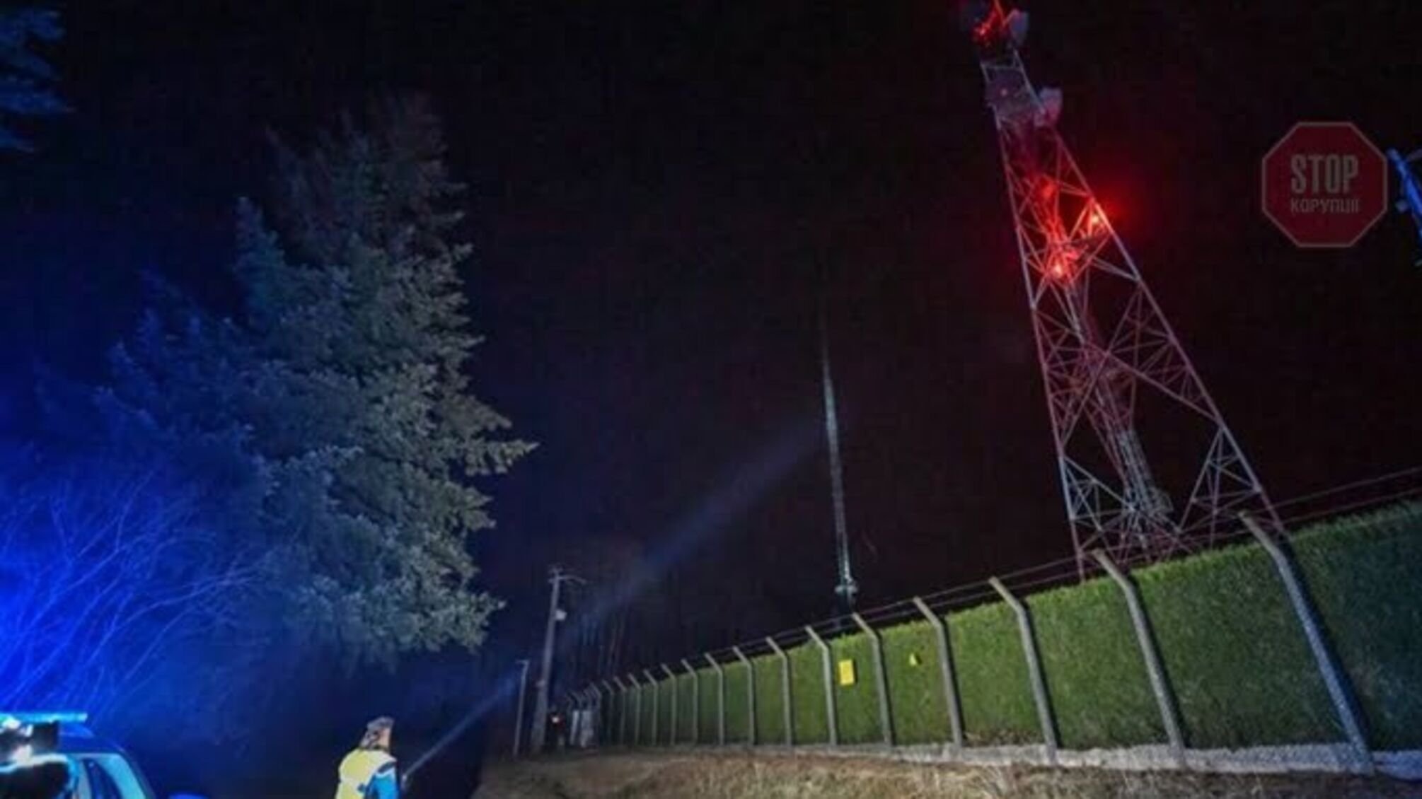 У Франції 5G-борці підпалили вежу зв'язку