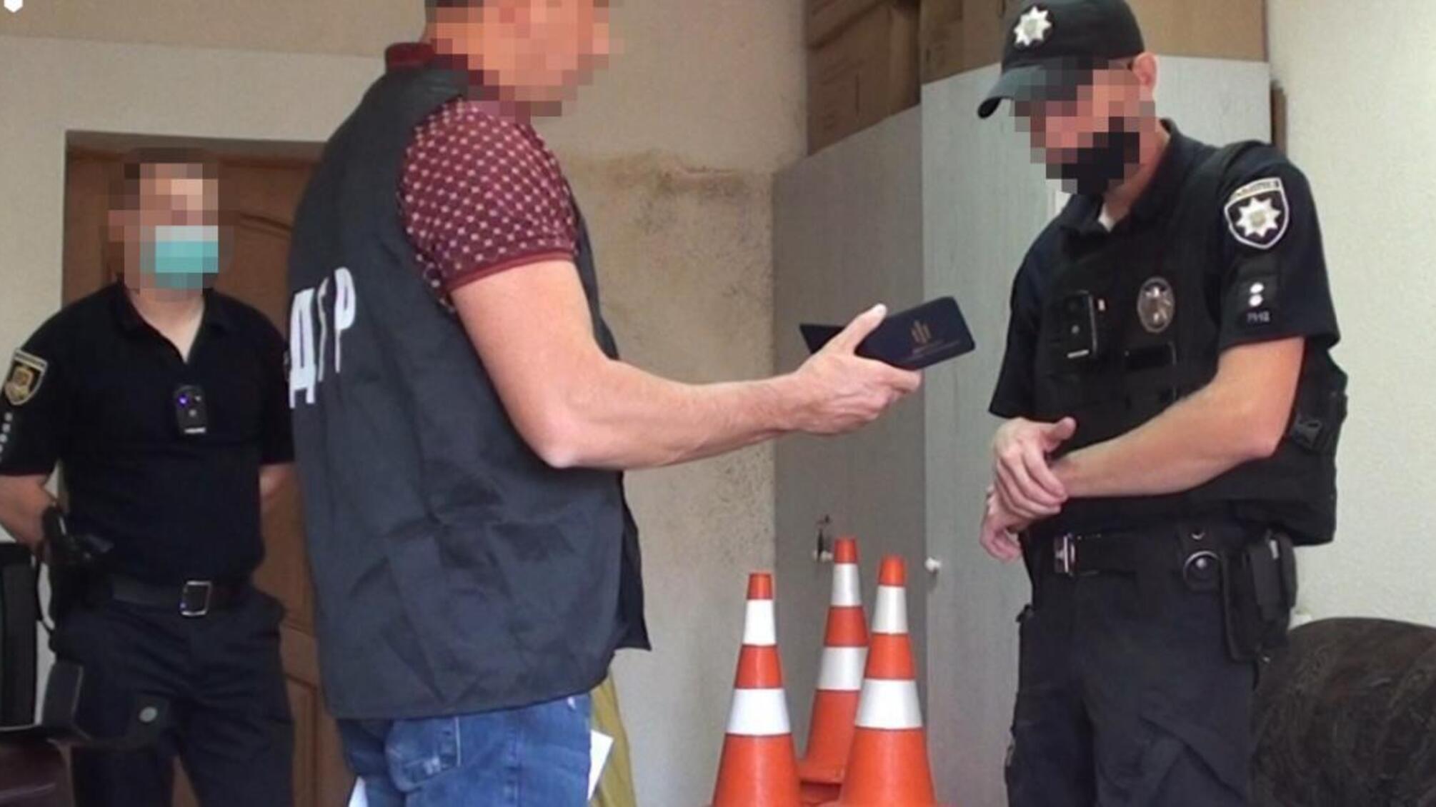 Безпідставне застосування сили та спричинення фізичного болю — патрульний з Кривого Рогу постане перед судом