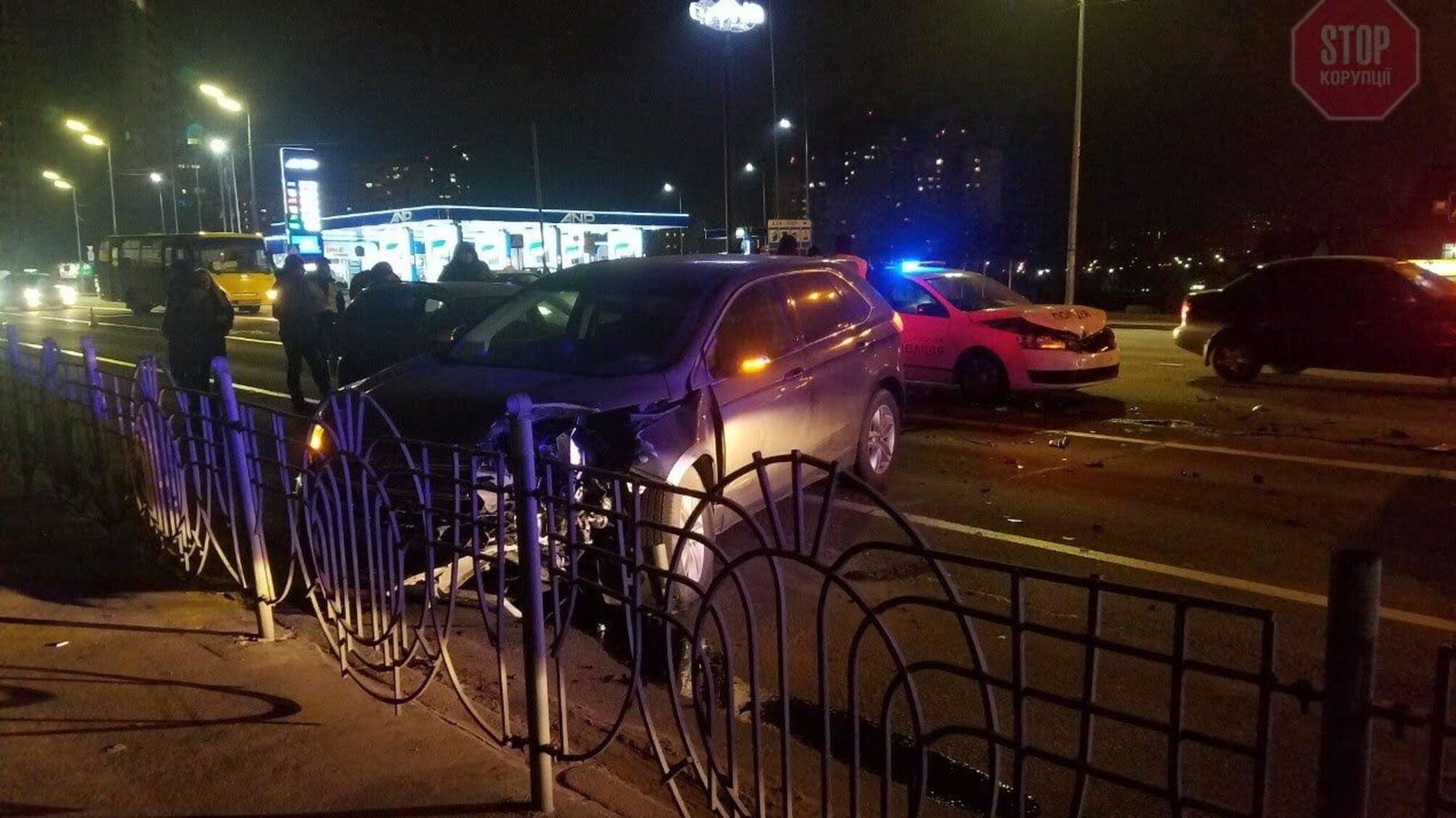 В столице произошло масштабное ДТП из-за пьяного водителя, есть пострадавшие (фото)