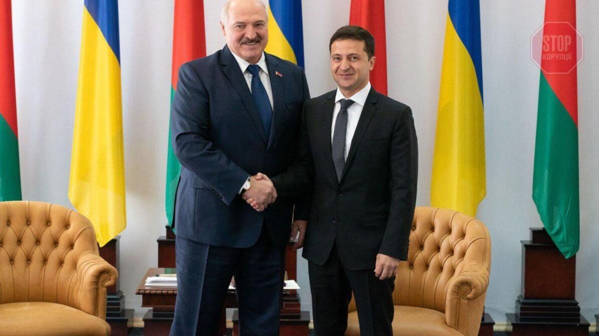 З коліна б я з ним не вітався, — Лукашенко про відносини з Зеленським 