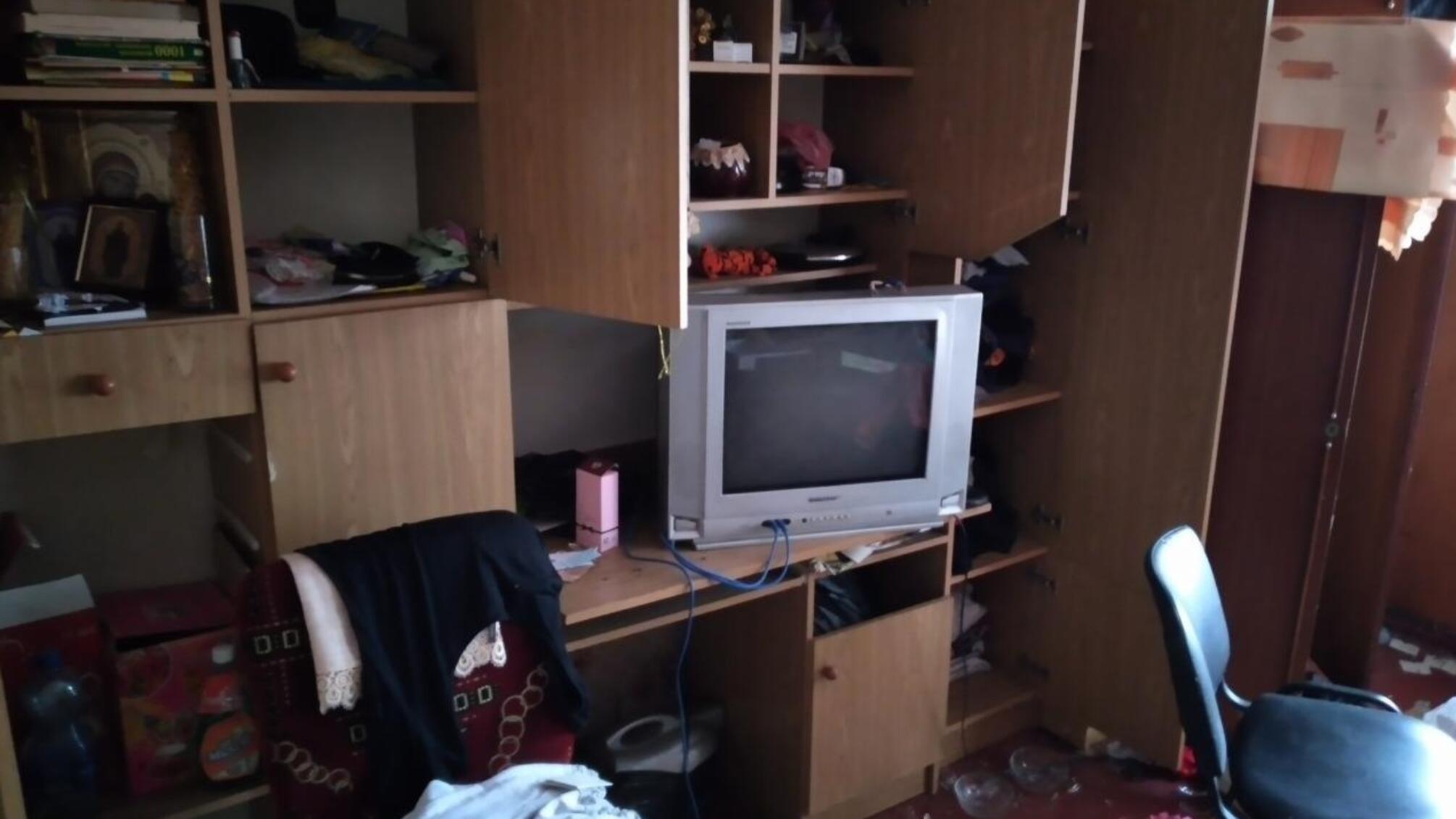 На Одещині поліцейські затримали чоловіків, які проникли до будинків двох односельчан по майно