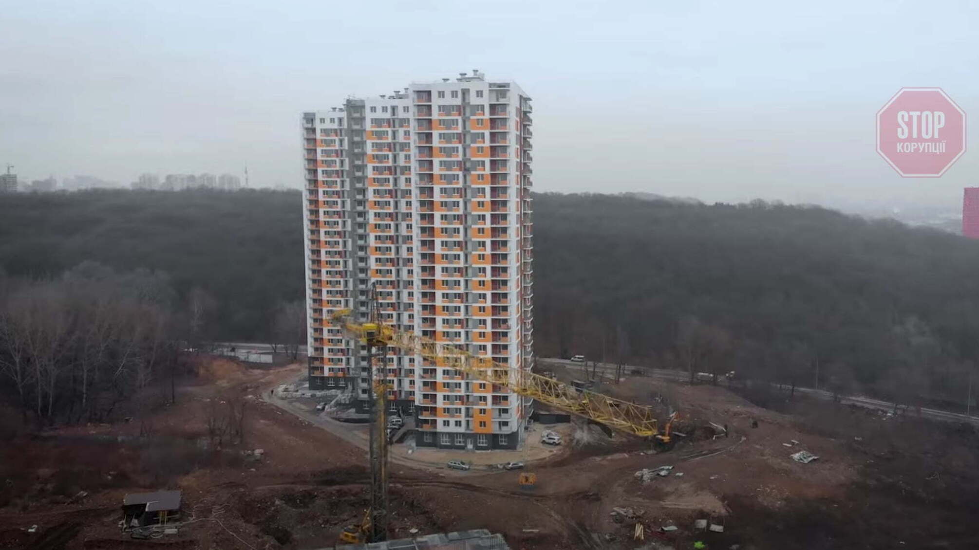 У столичному ЖК Orange City «однушки» без світла й каналізації продають за мільйон гривень