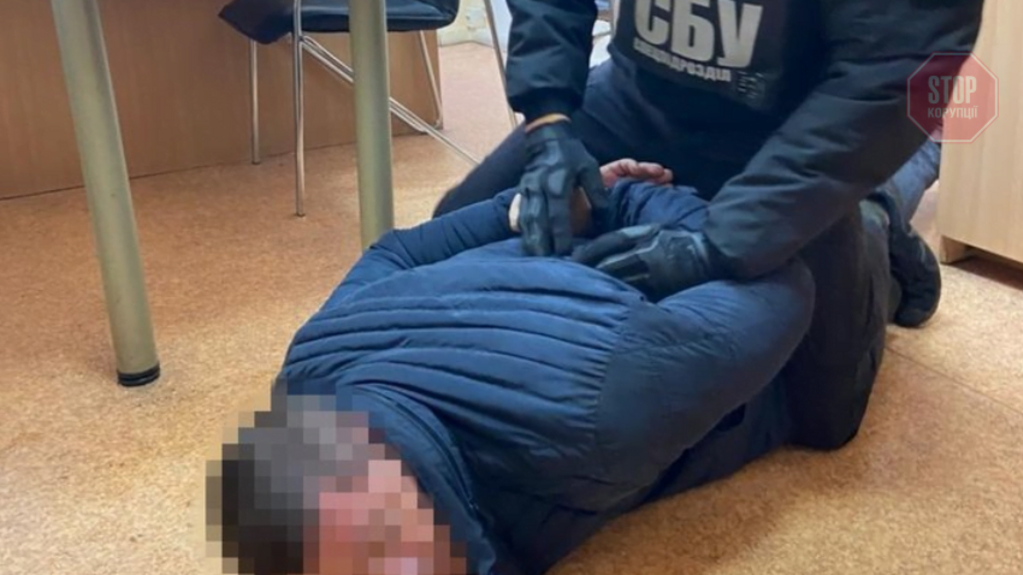 Силовики задержали одного из руководителей 'Киевводоканала' на долларовой взятке (фото)