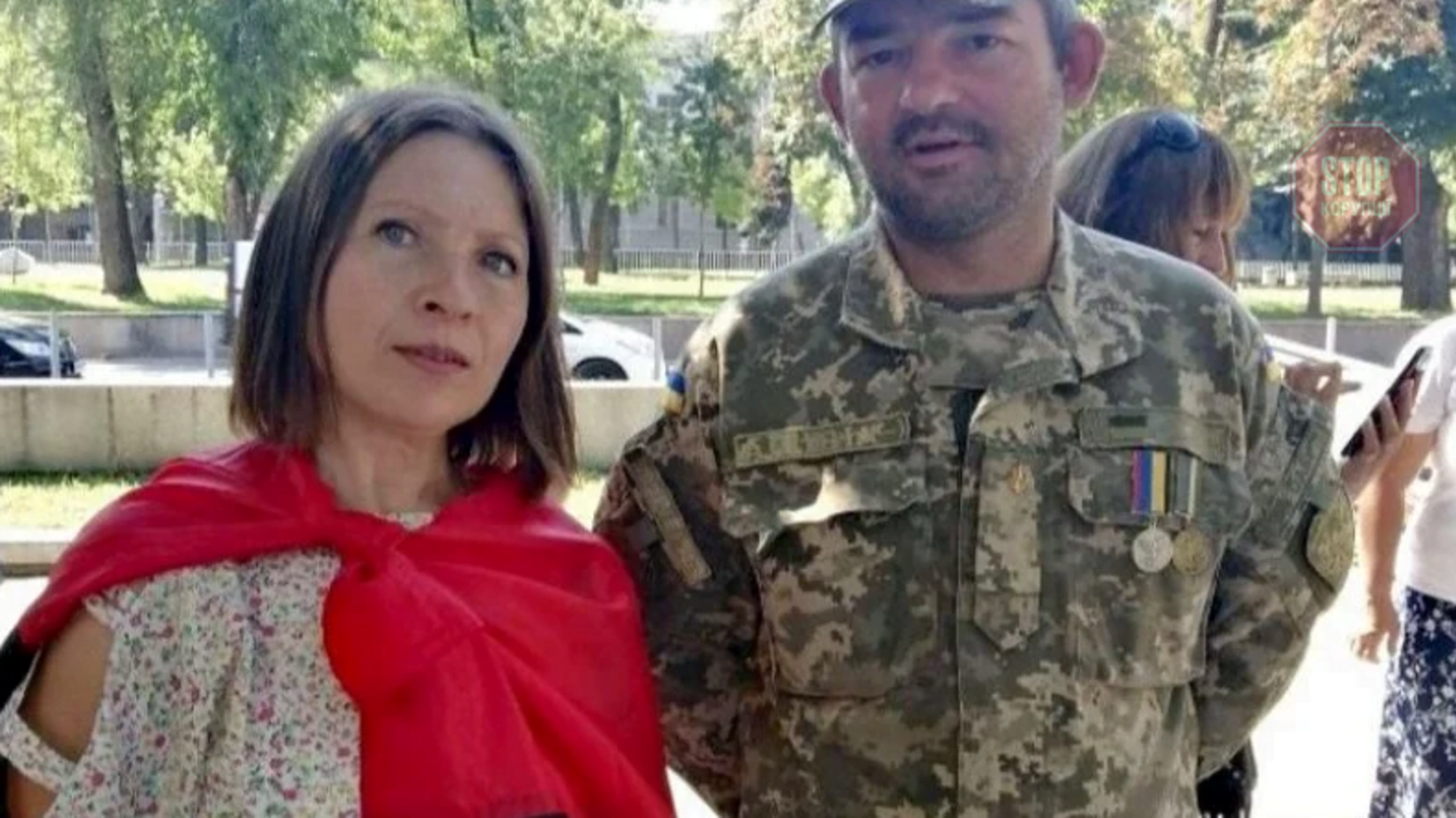 Пообещали не увольнять: в Днепре пообещали учительница попала в скандал из-за своей проукраинской позиции