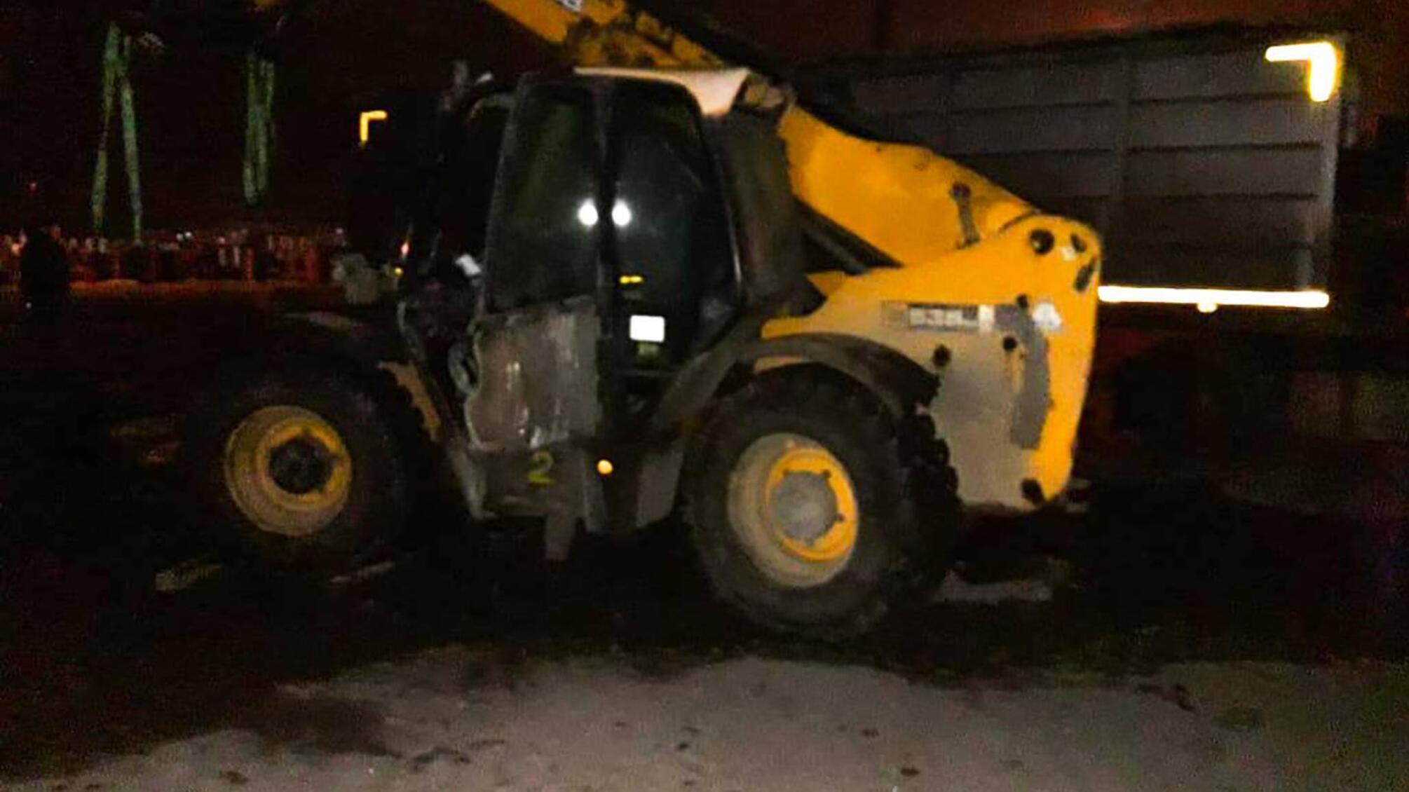 Поліція проводить розслідування обставин наїзду навантажувача на працівницю «Миколаївського річкового порту»