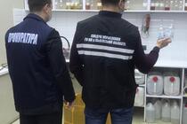 У Львові слідчі повідомили зловмиснику про підозру у виготовленні фальсифікованих лікарських засобів
