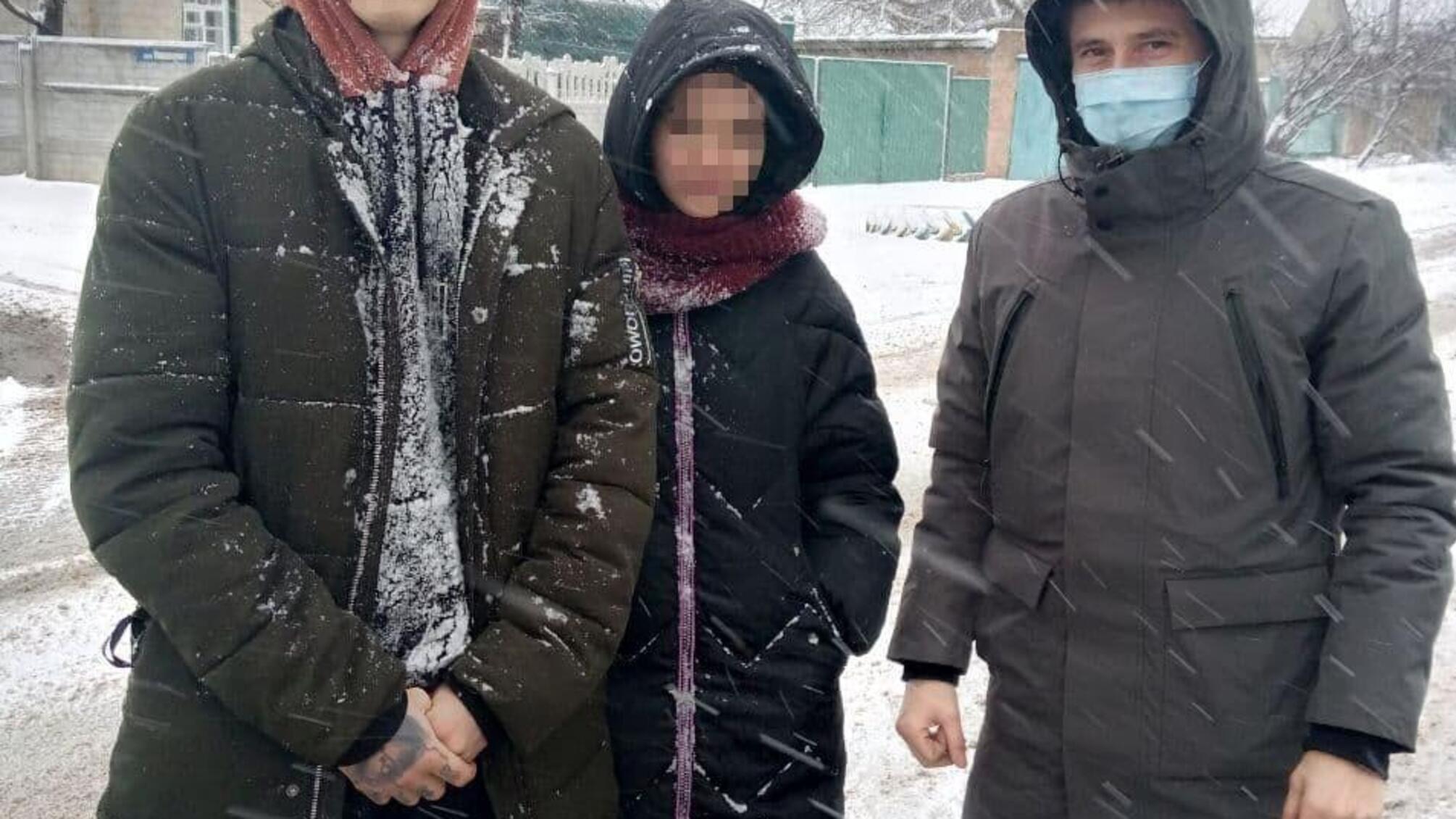 На Черкащині поліцейські повернули додому 14-річну дівчину, яку два дні розшукували рідні