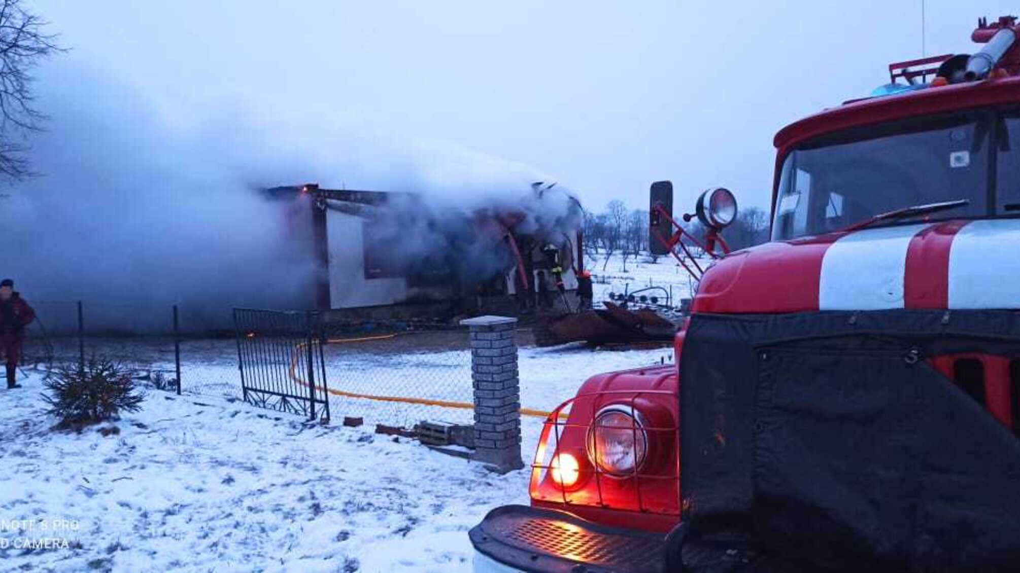 Івано-Франківська область: рятувальники ліквідували пожежу житлового будинку