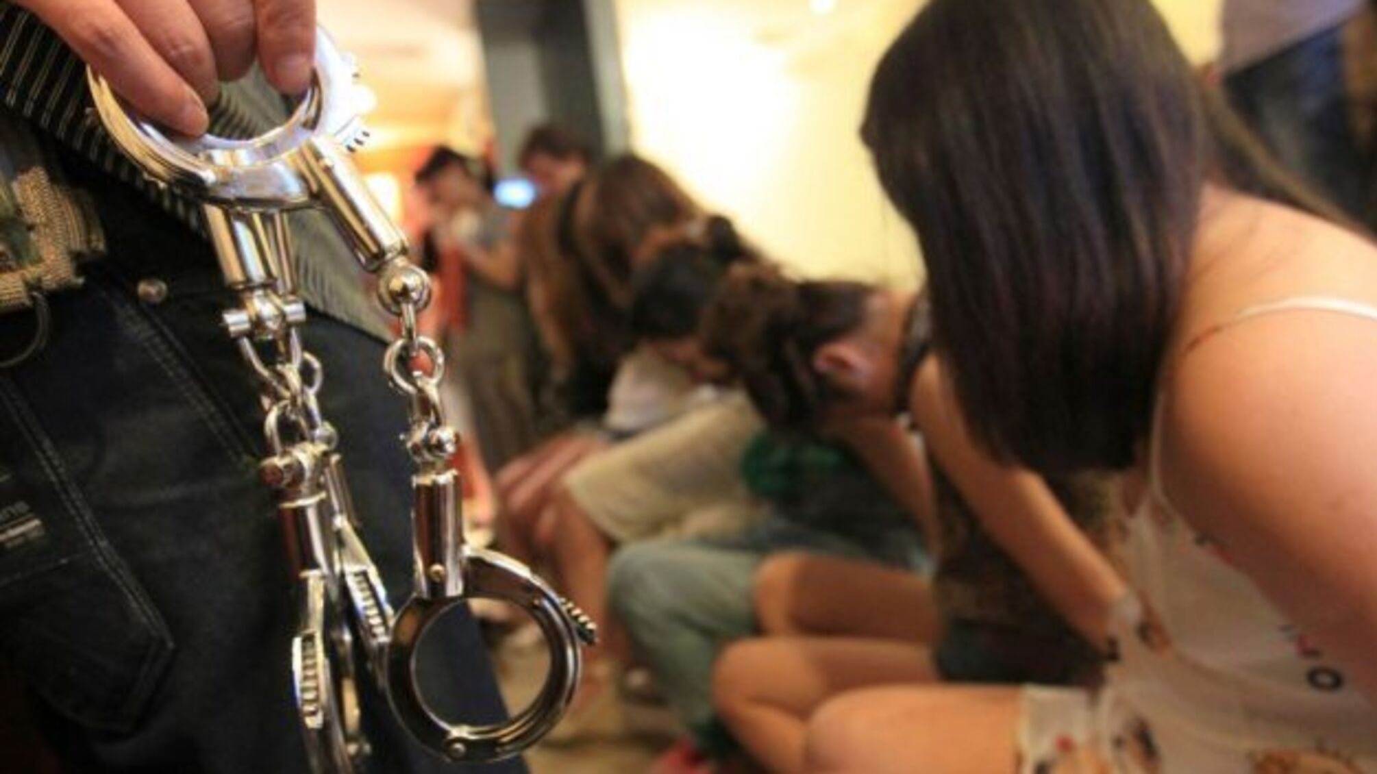 Із початку року правоохоронці викрили понад 200 фактів торгівлі людьми