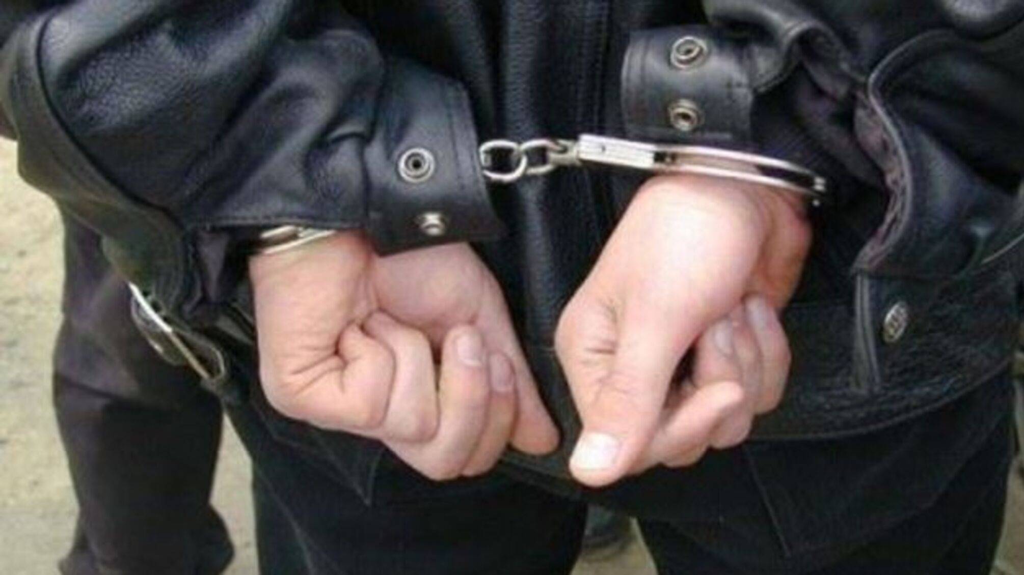 На Закарпатті п'яний вітчим до смерті забив 10-річну дівчинку - поліція