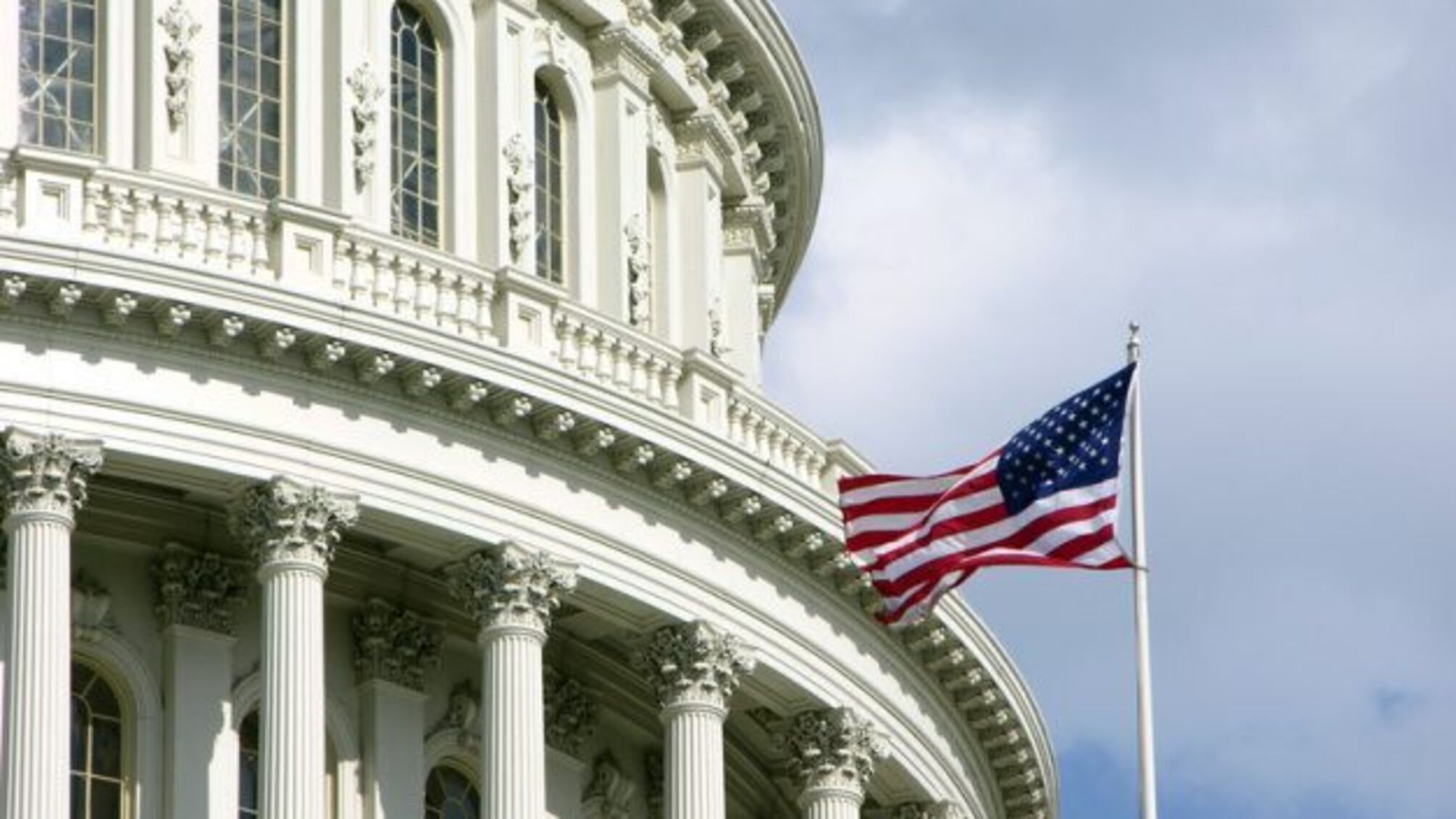 Група сенаторів США закликає Байдена вислати 300 російських дипломатів