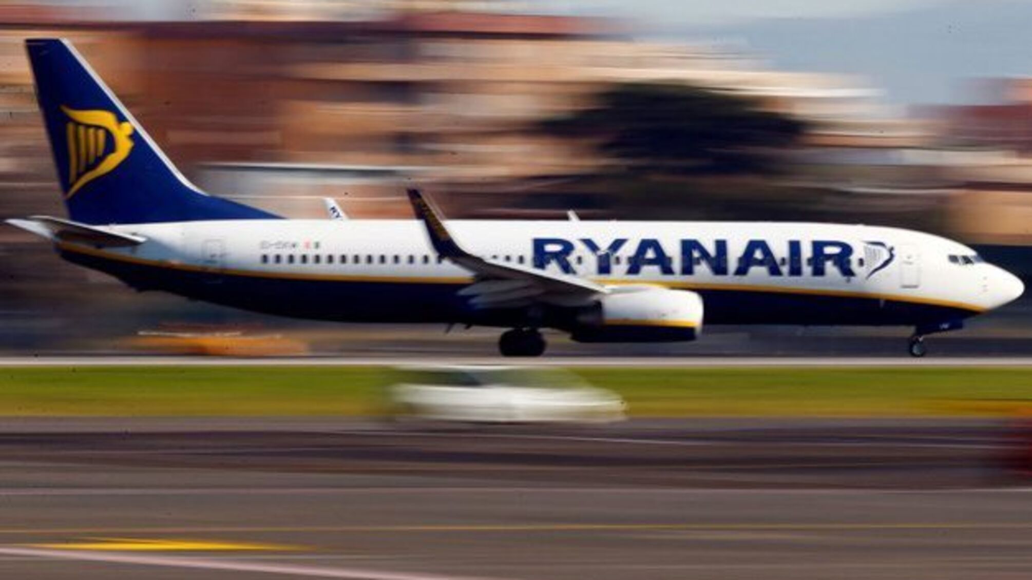 Ryanair запускає рейс зі Львова до Манчестера