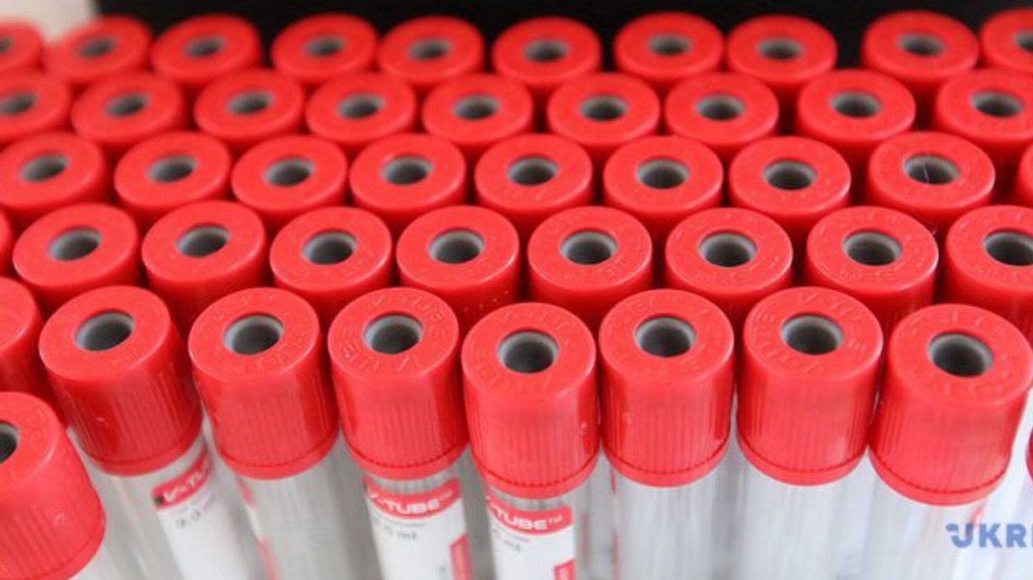 В Україні - 7 967 нових випадків коронавірусу