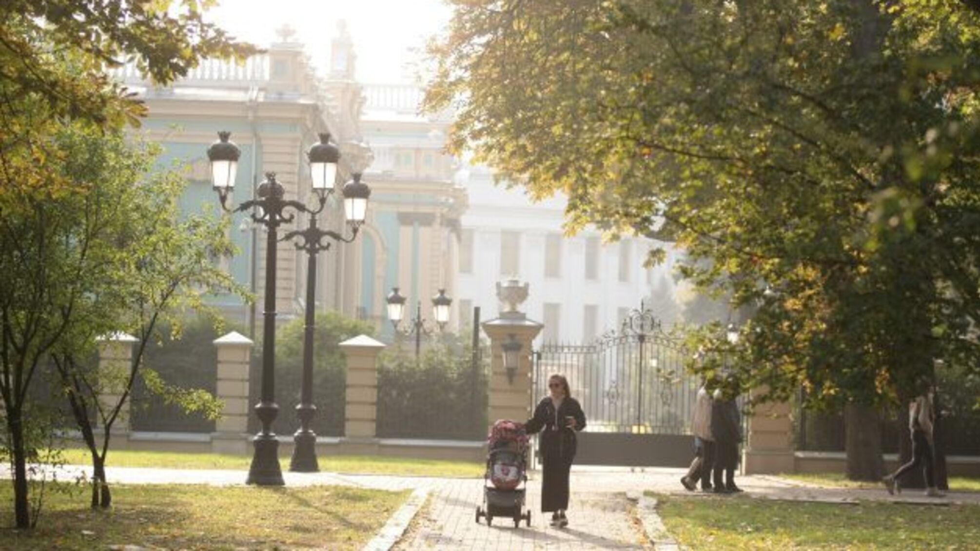 Ще трохи бабиного літа: в Україні прогнозують дощі та до +18°