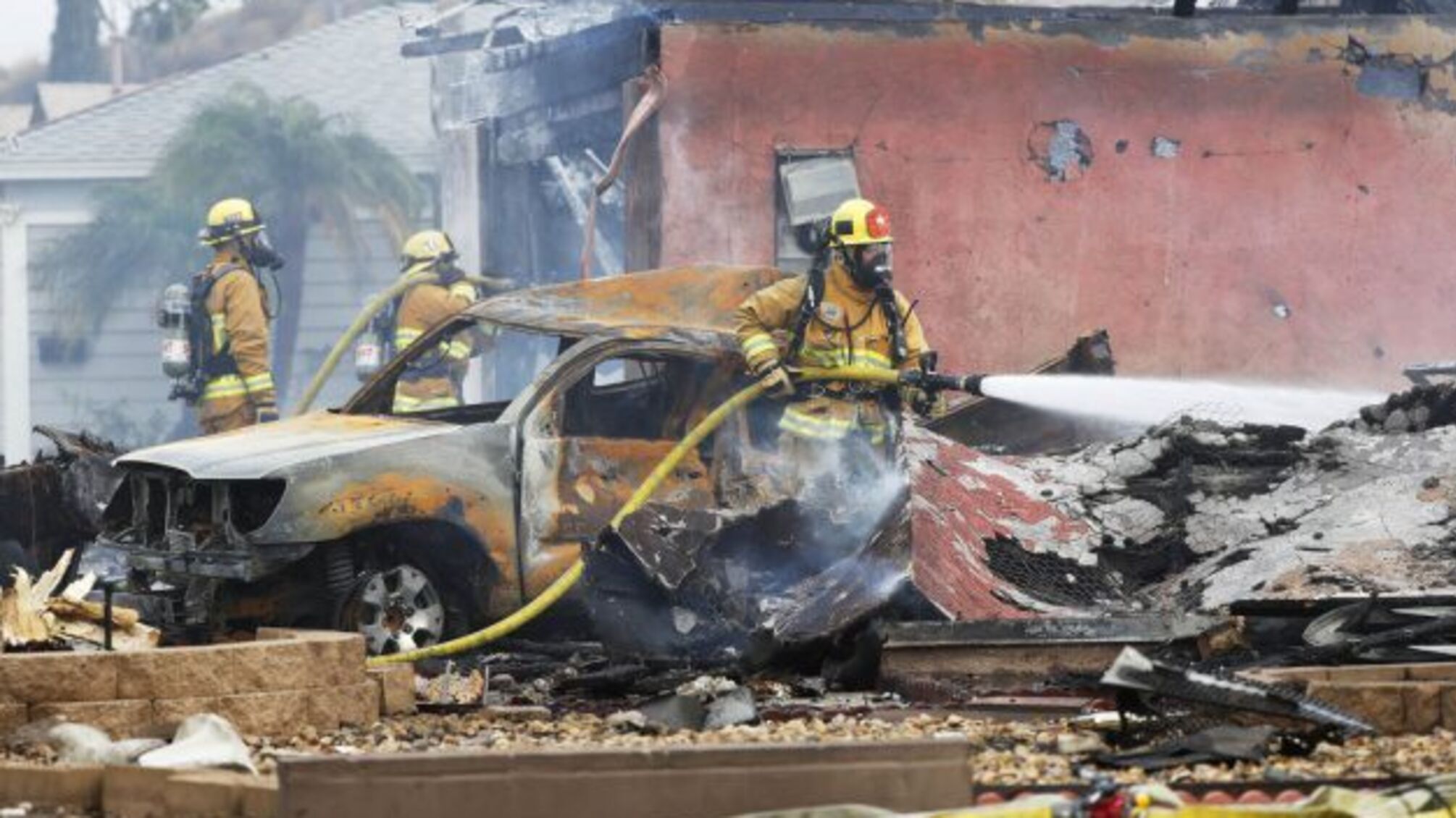 У Штатах літак упав на житловий квартал, є загиблі