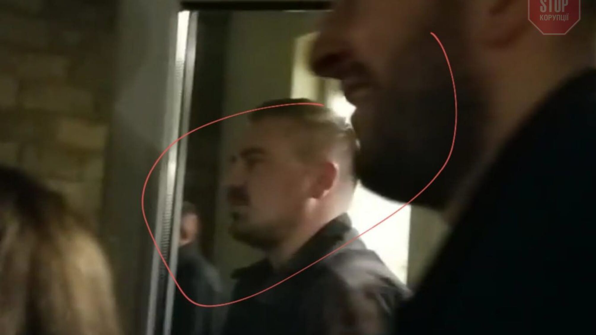 В Ірпені міськрада всупереч ухвалі суду видала містобудівні умови – замовник будівництва випивав із мером