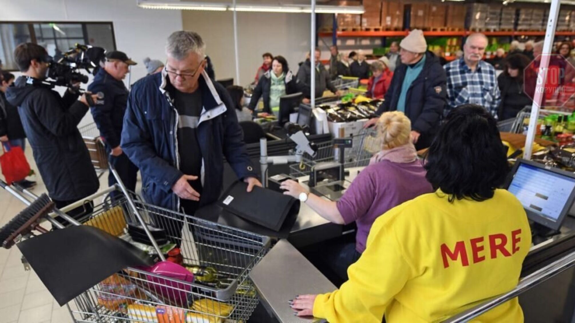 Данілов: Російські супермаркети MERE більше не працюватимуть в Україні