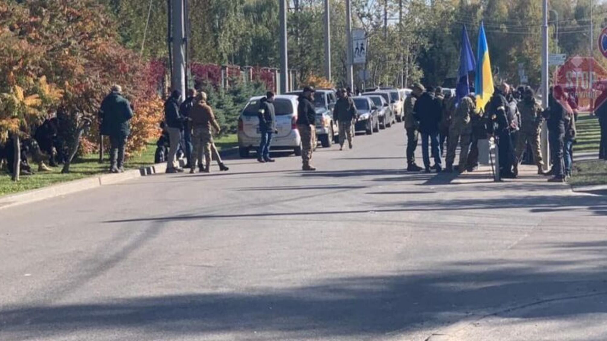 К дому Порошенко снова пришли 'митингующие'