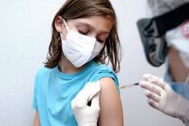 Американський регулятор схвалив вакцину Pfizer для дітей 5-11 років