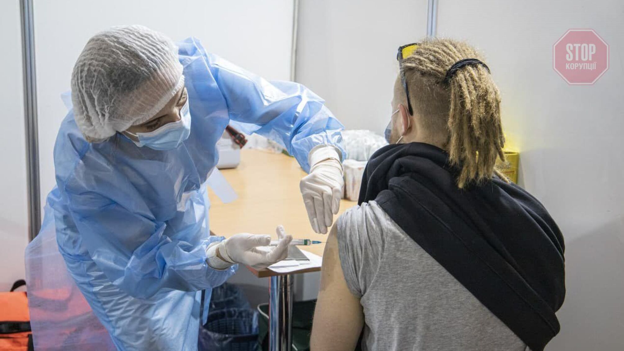 В следующем году украинцев ждет повторный курс вакцинации