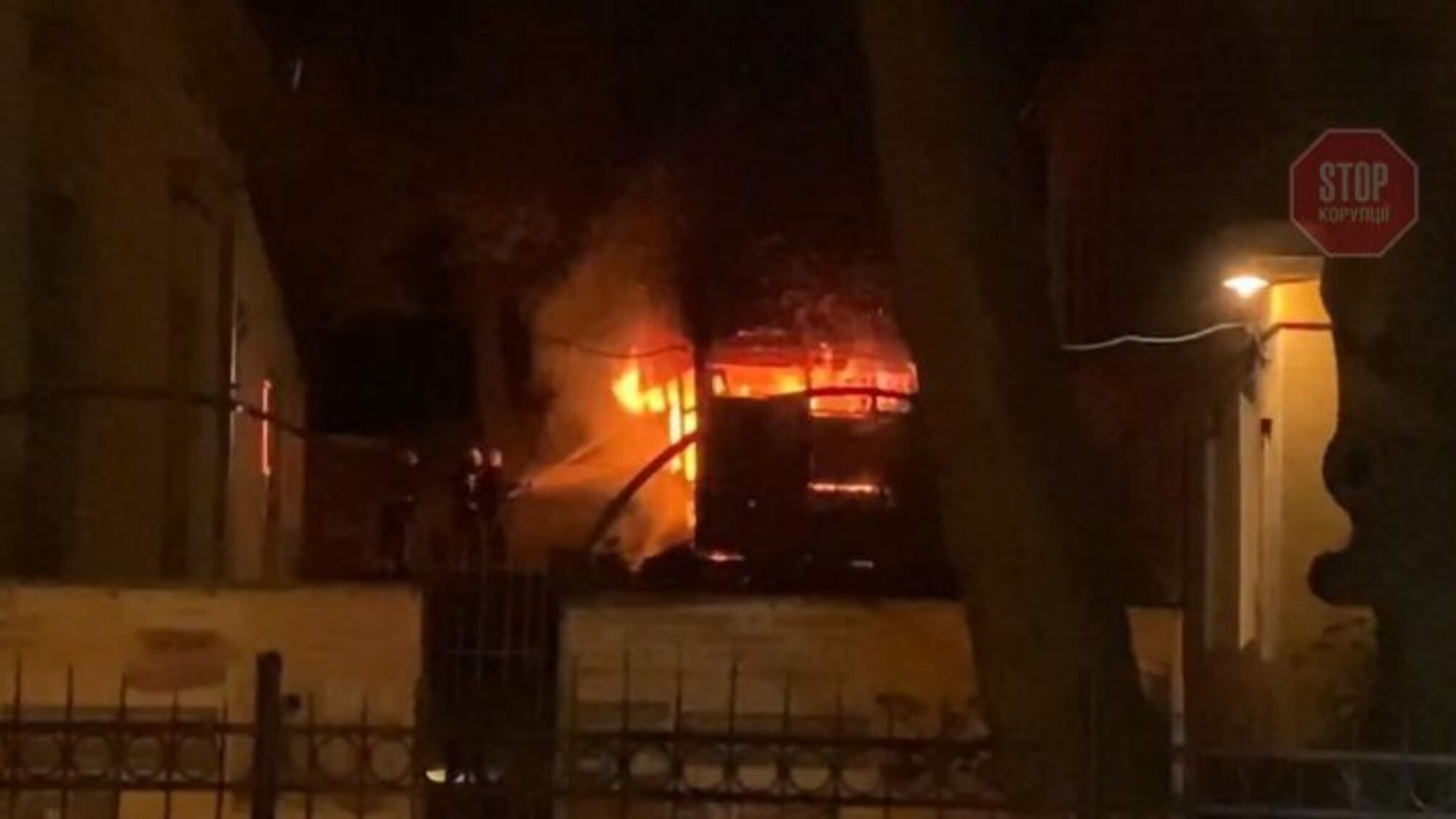 У Чернівцях загорівся ліцей