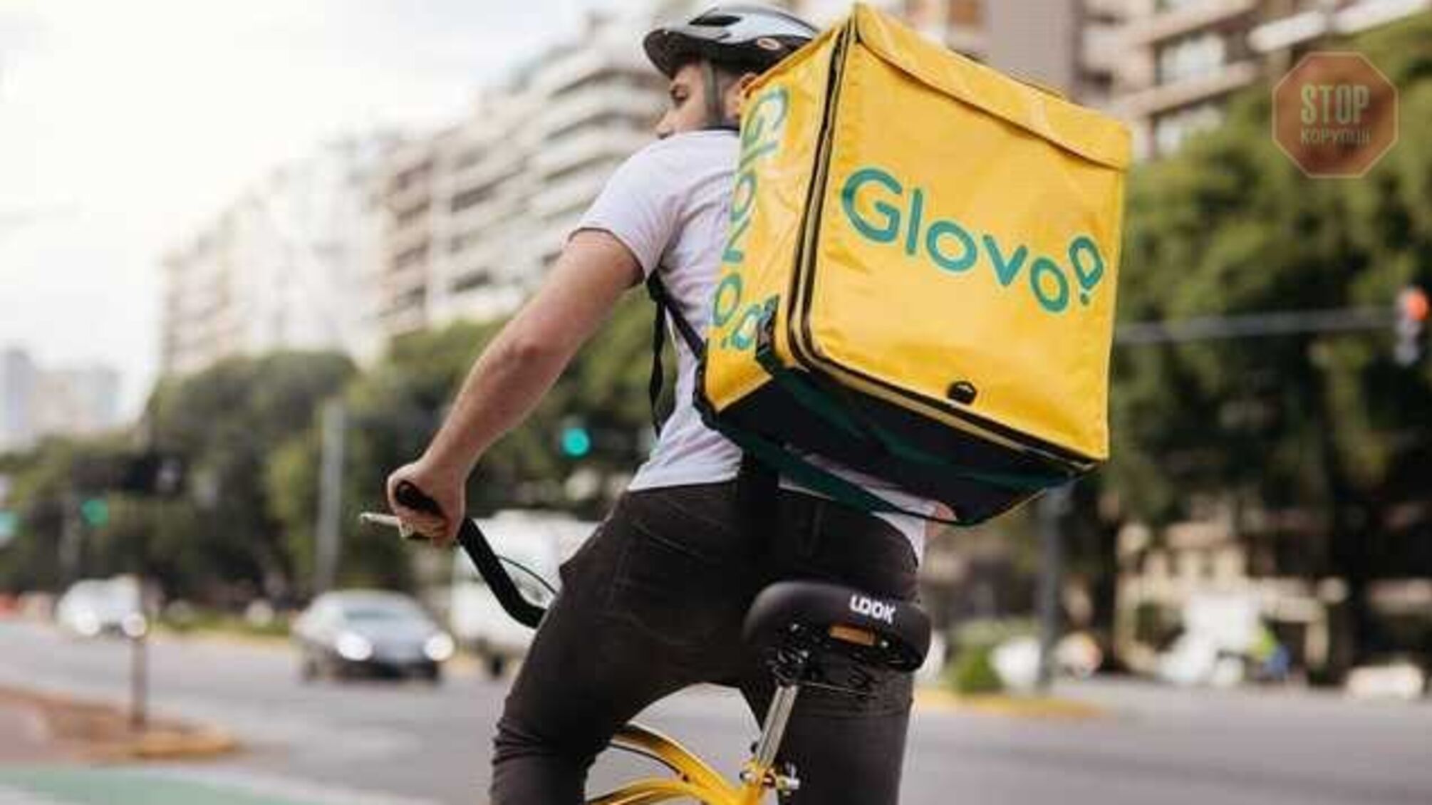 СМИ: В Днепре курьер Glovo отстреливался от клиента с ножом
