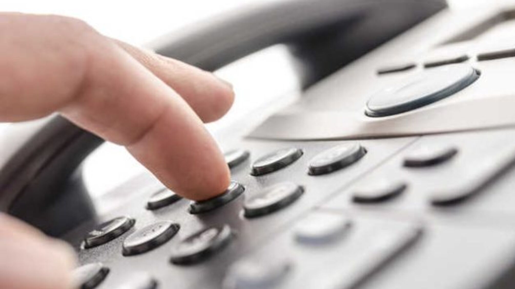 Оформлення документів, житло та іпотека: у Мінреінтеграції розповіли про роботу «гарячої лінії»