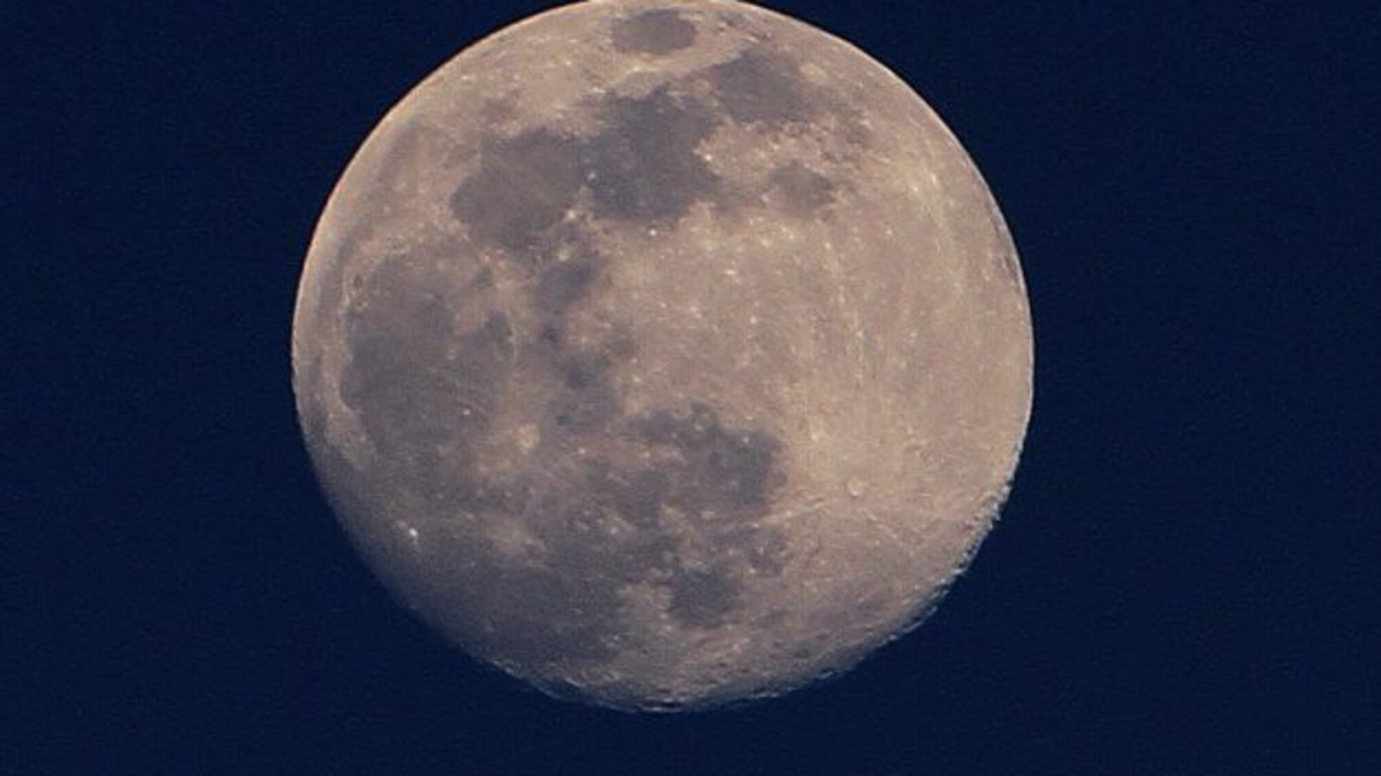 NASA переносить терміни висадки астронавтів на Місяць