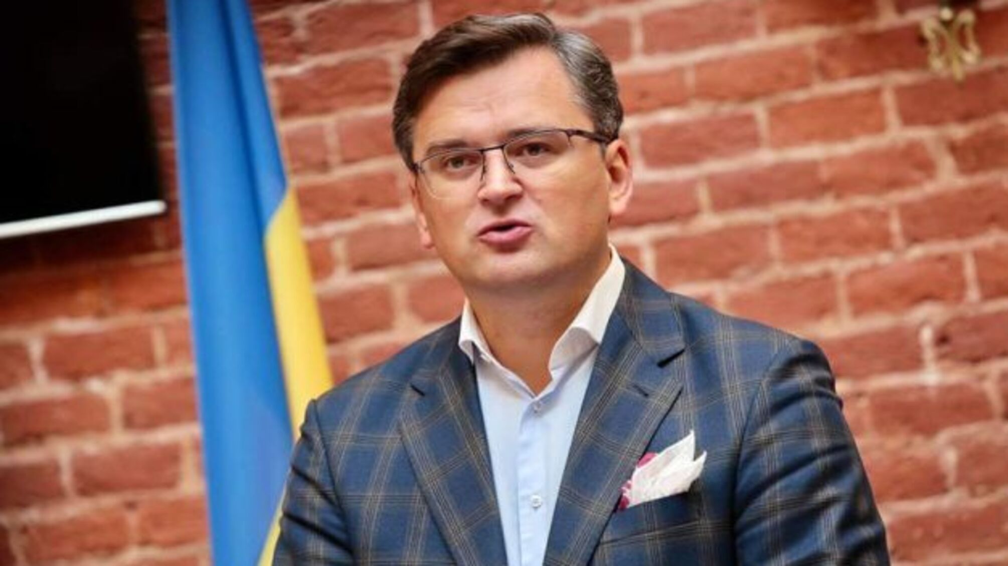 Кіпр став першою країною ЄС, яка зберегла умови в’їзду для українців – Кулеба