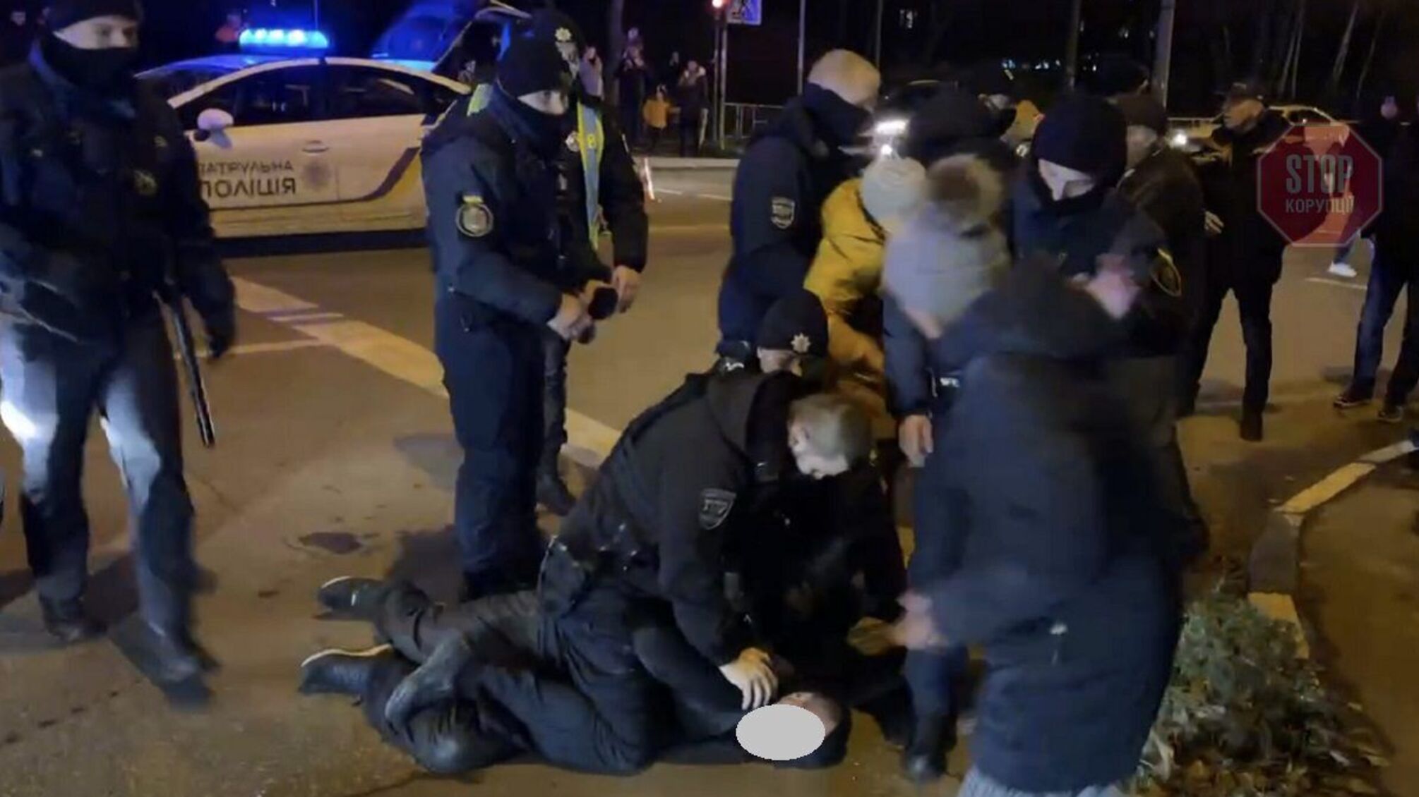 В Днепропетровской области виновник ДТП покусал копа и напал на нацгвардейца