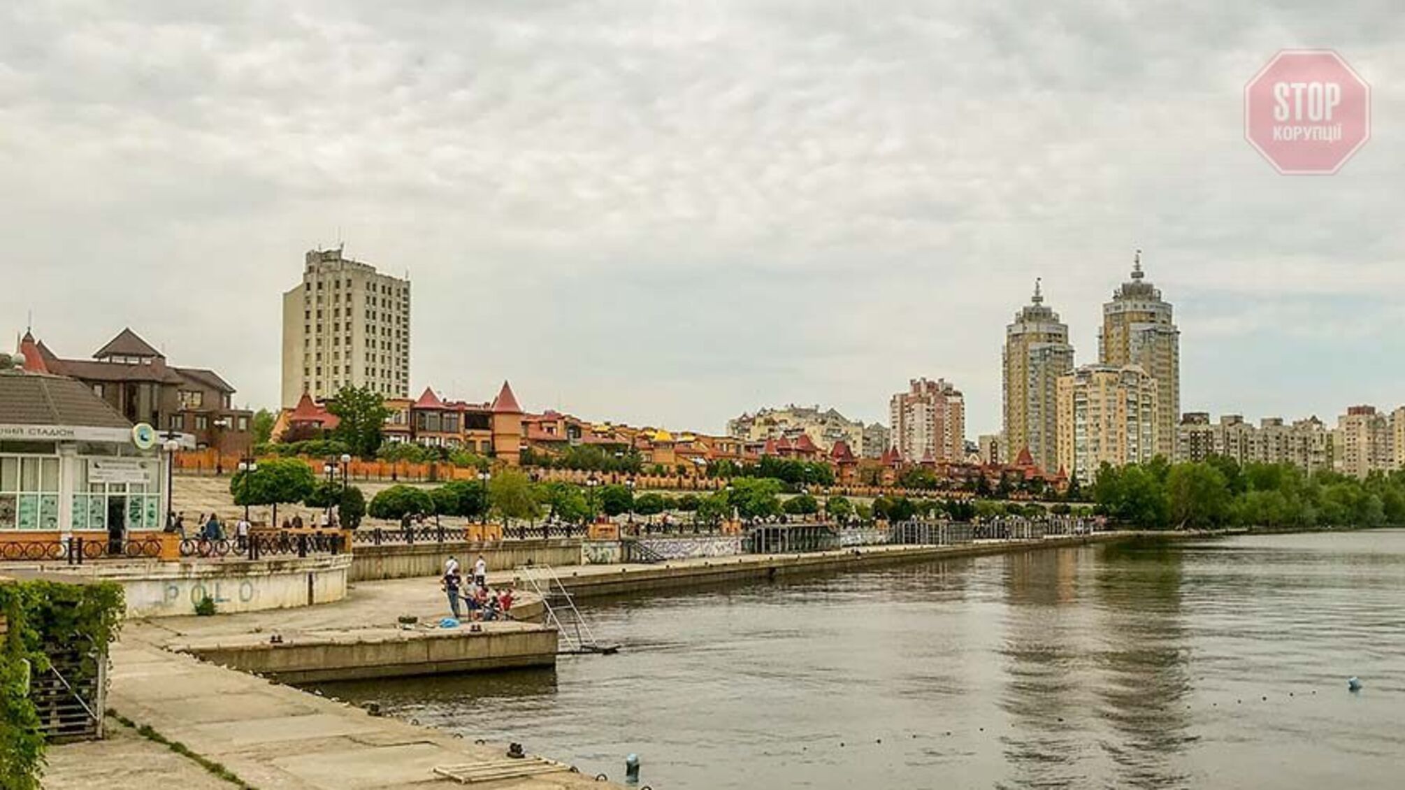 Элементы благоустройства и гидротехнических сооружений Оболонской набережной приняты в коммунальную собственность Киева