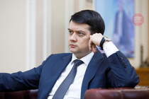 У ''Слузі народу'' не можуть знайти заяву Разумкова на вступ до партії: невідомо, чи є він членом СН