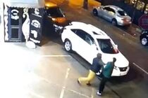 ''Не там припарковался'': в столице охранник парковки разбил голову водителю