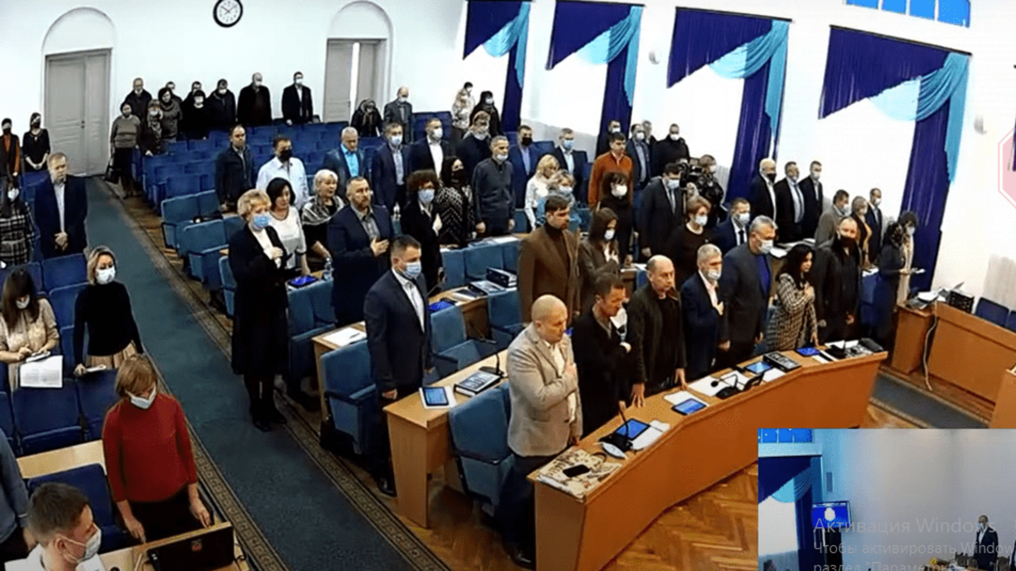 На Коростенщині на сесію міськради не пустили жителів громади