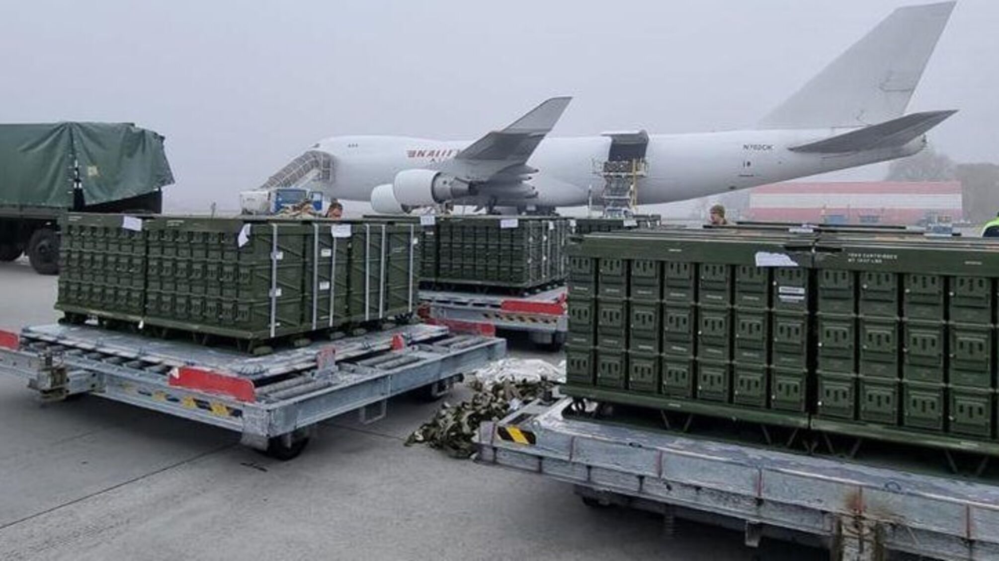 Україна отримала 80 тонн боєприпасів від США