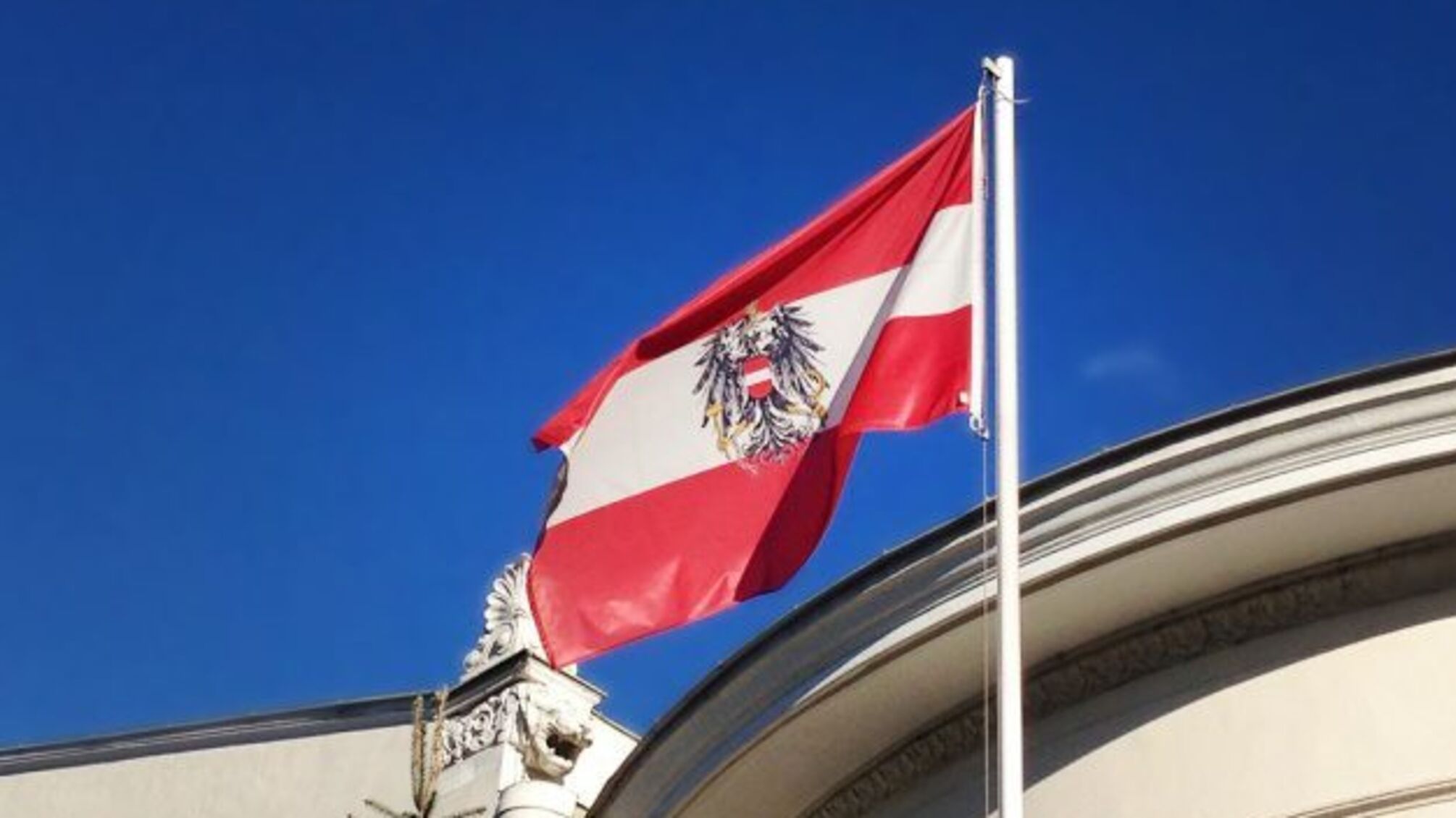 Австрія продовжила COVID-локдаун для невакцинованих до 10 січня