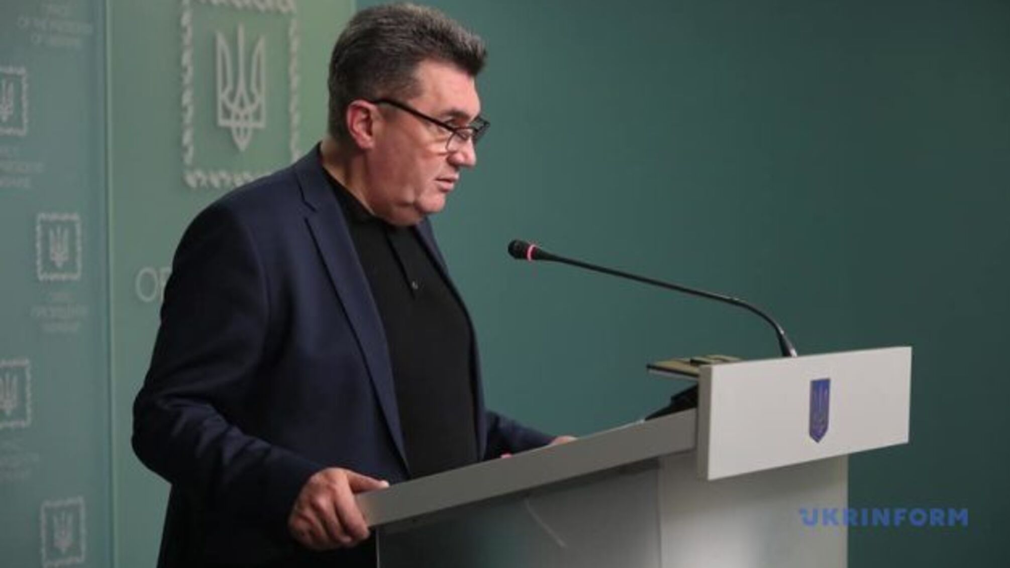 Біля кордону зараз така кількість військ РФ, що не загрожує Україні - Данілов