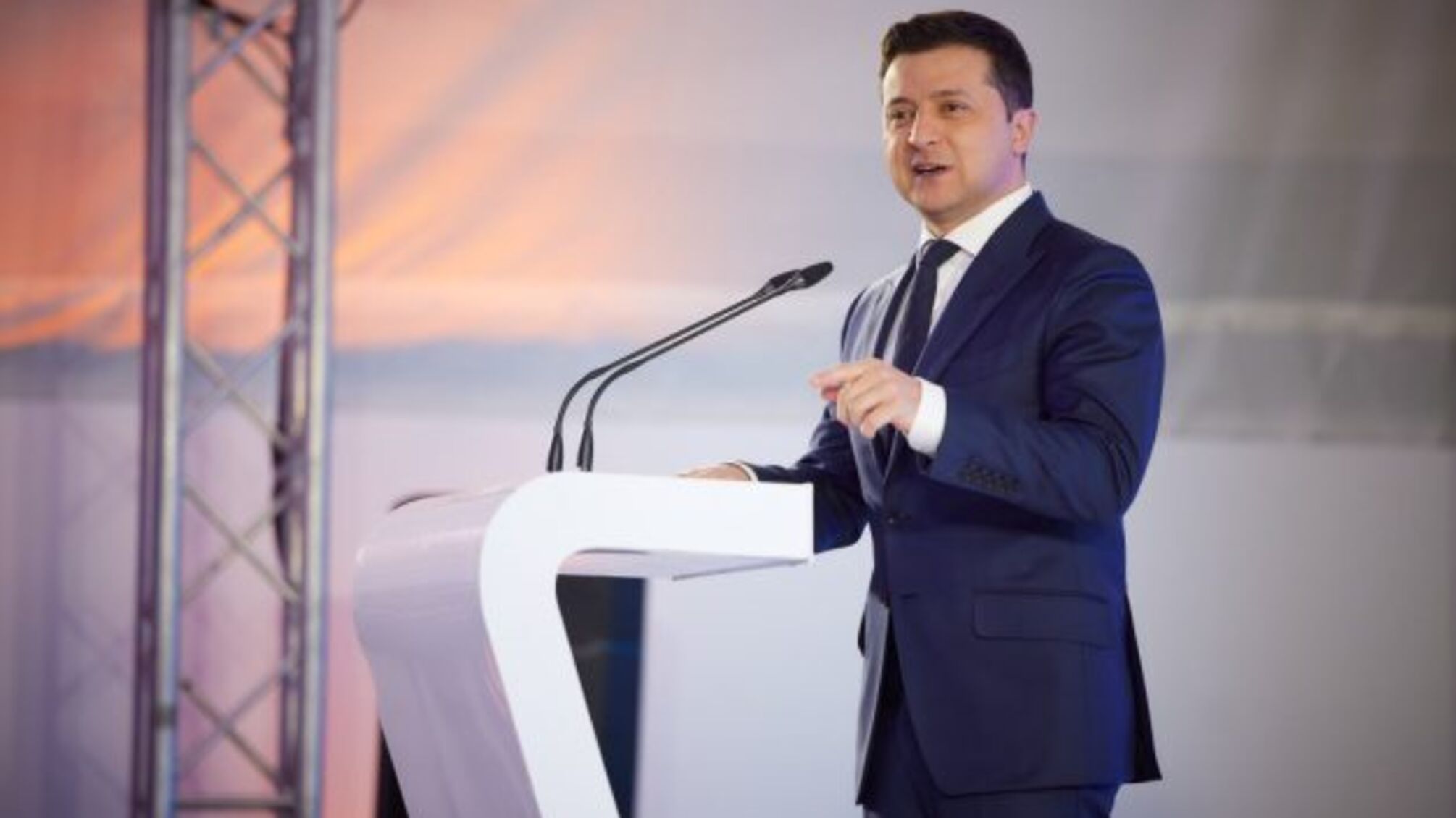 Президент: Моя головна мета - завершити війну на сході України