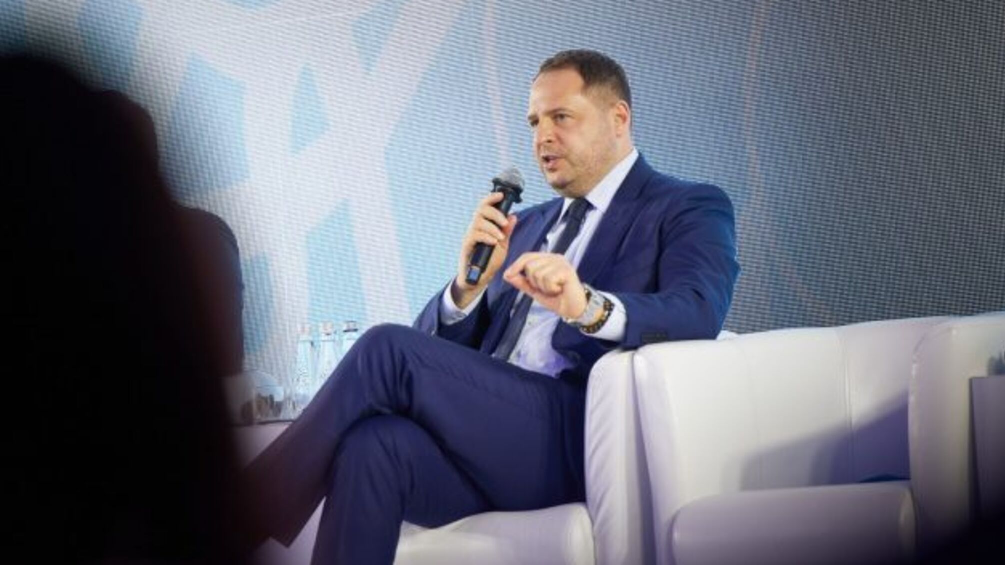 Єрмак розповів, які країни готові долучитись до перемовин щодо миру на сході України