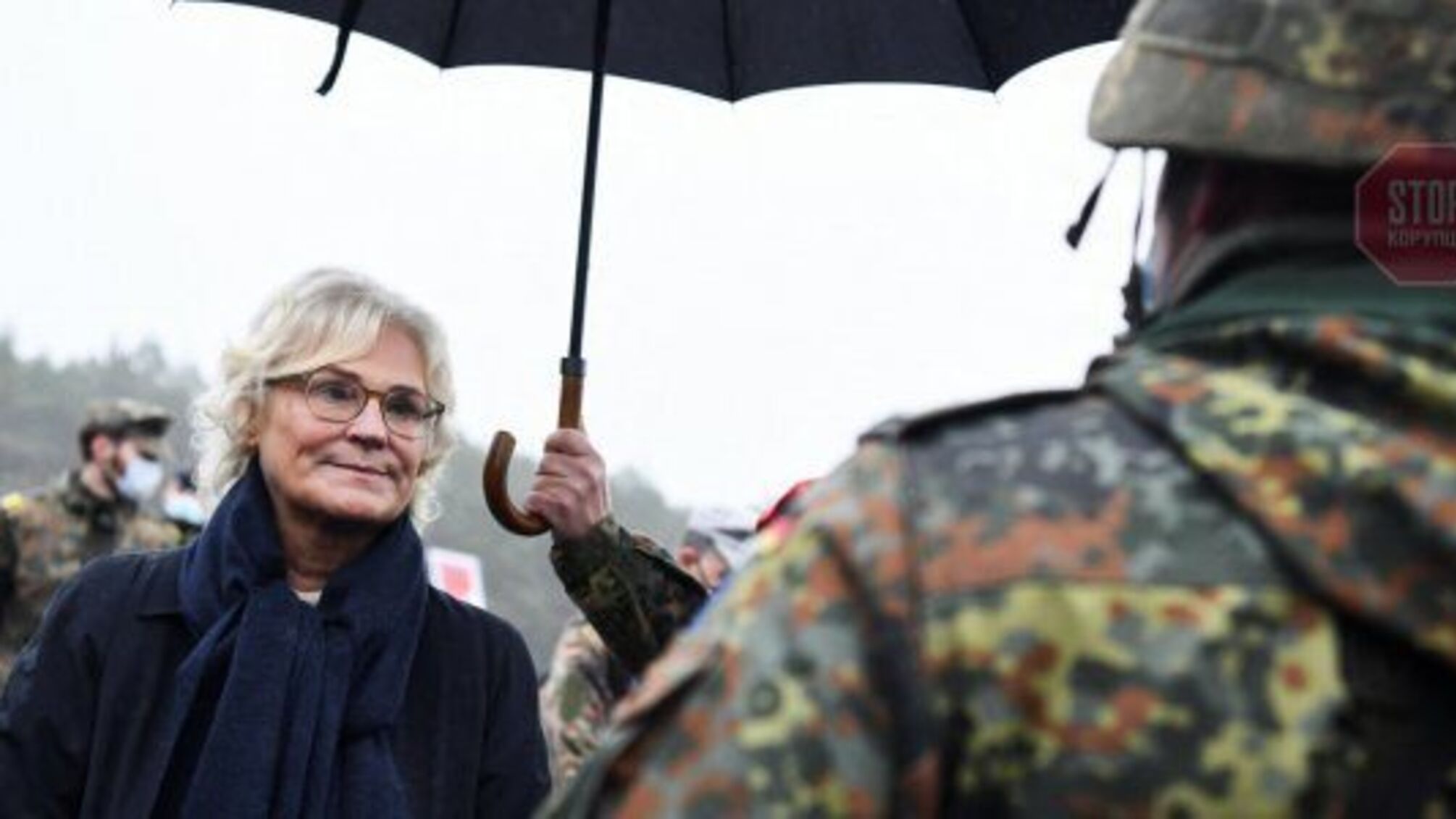 Міноборони Німеччини виступає за посилення персональних санкцій проти Кремля