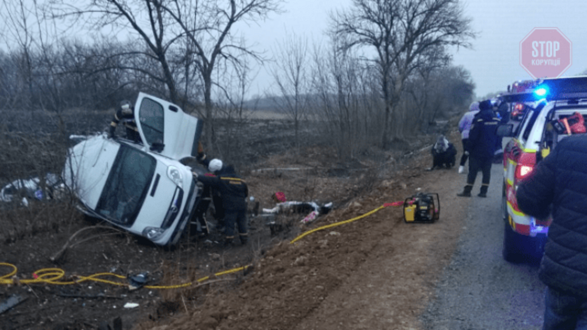 В Луганской области произошло страшное ДТП с микроавтобусом, есть погибшие (фото)