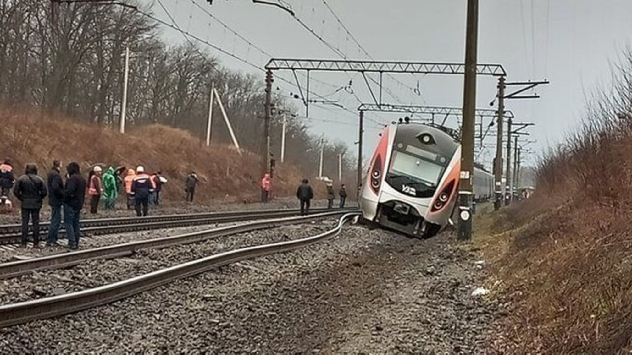 Аварія «Інтерсіті» на Дніпропетровщині: за гальмівні колодки для потягів переплатили майже 5 млн