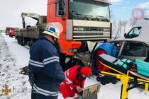 В Запорожской области грузовик столкнулся с автомобилем, есть пострадавшие (фото)