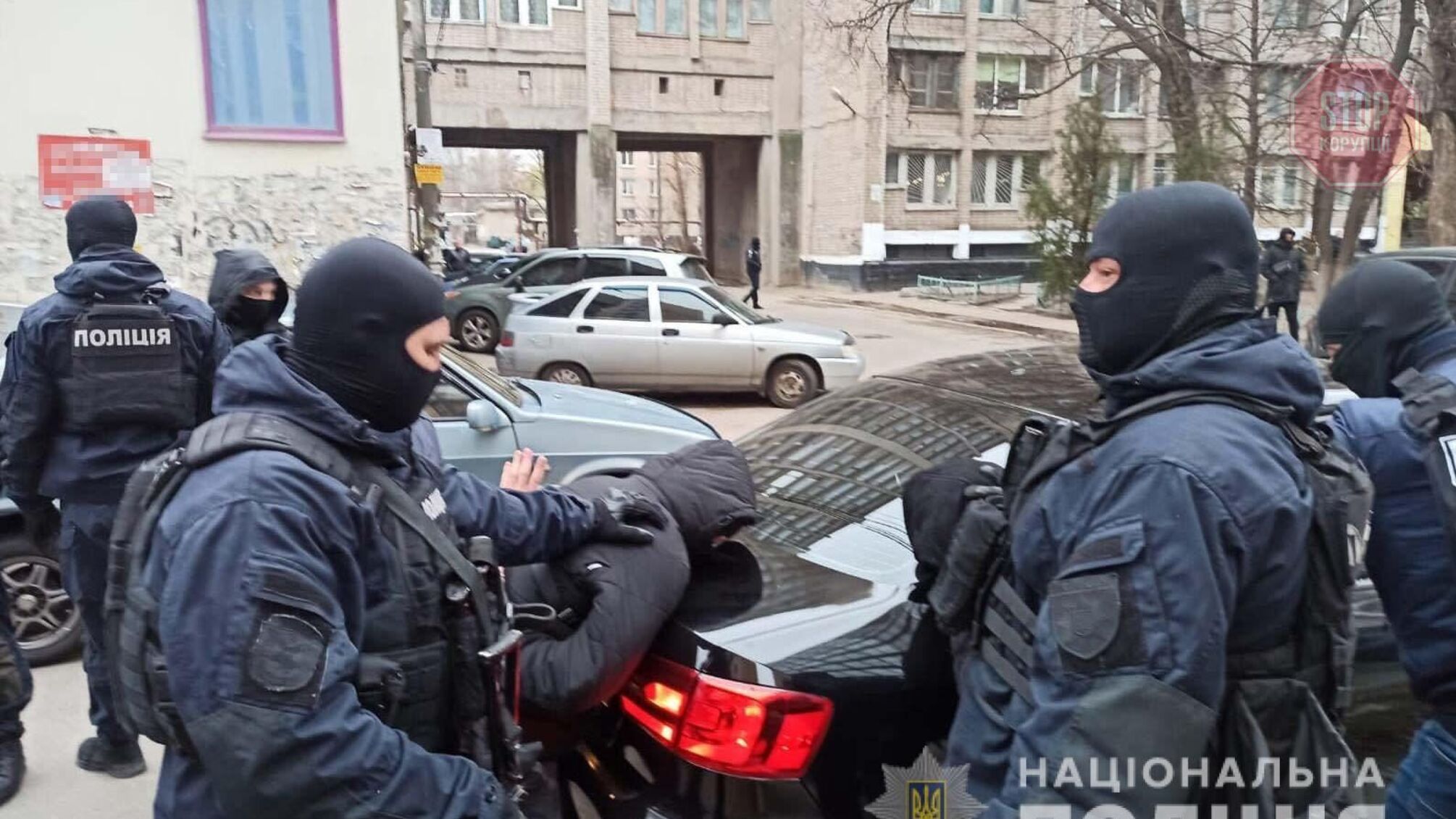 Грабили квартиры: в Днепре задержали группу иностранцев