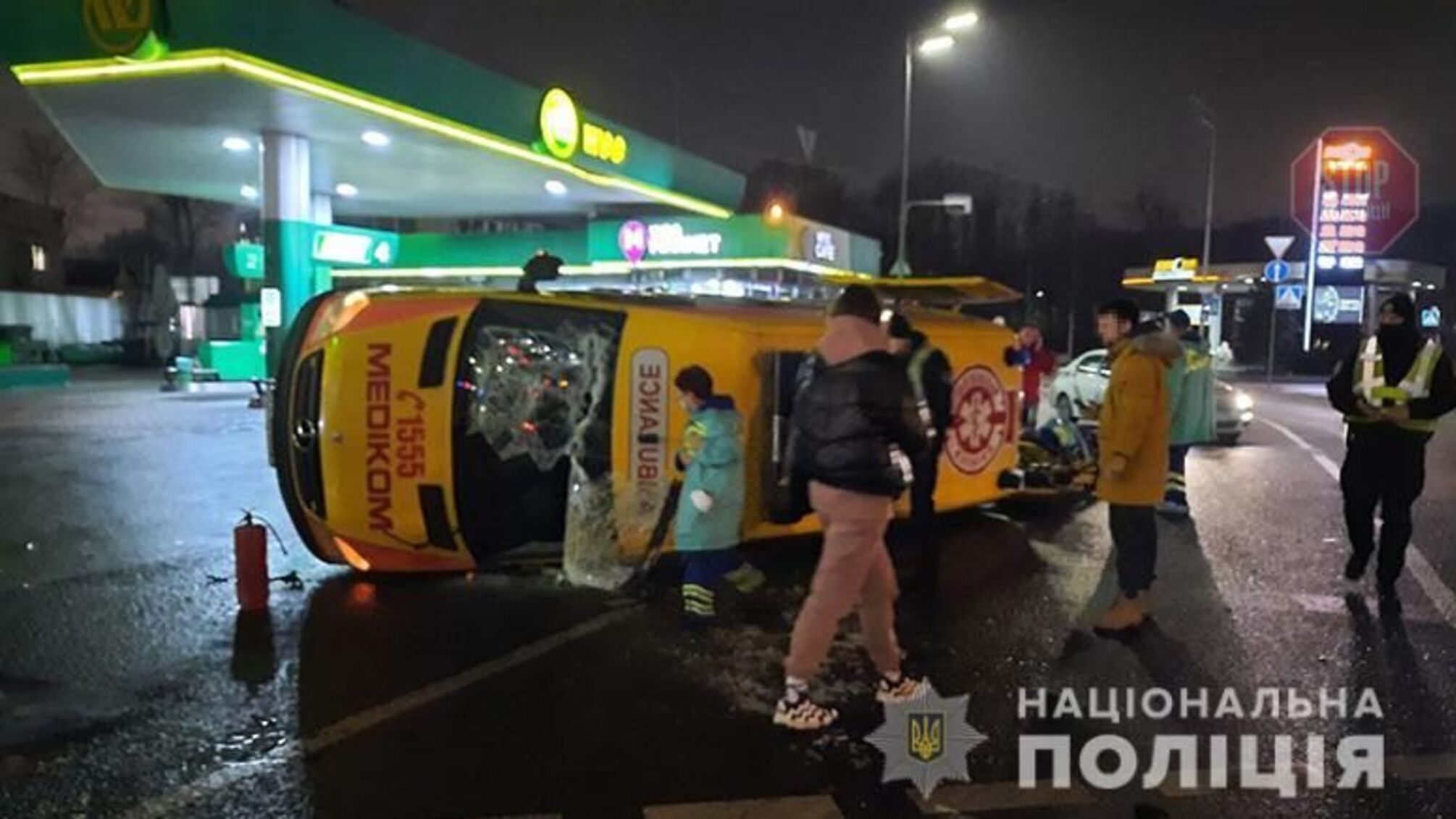 В Киеве 'скорая' попала в ДТП, есть пострадавшие