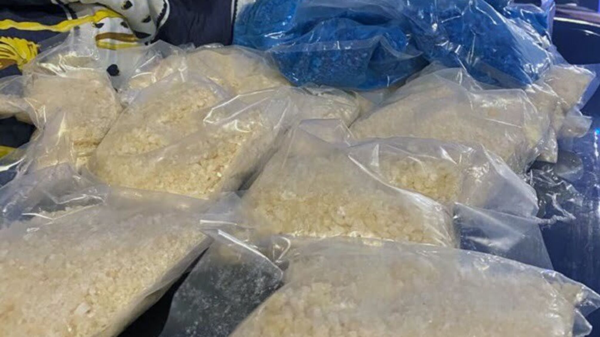 У водія, який намагався відкупитися від поліцейських, виявили наркотики на 20 мільйонів гривень